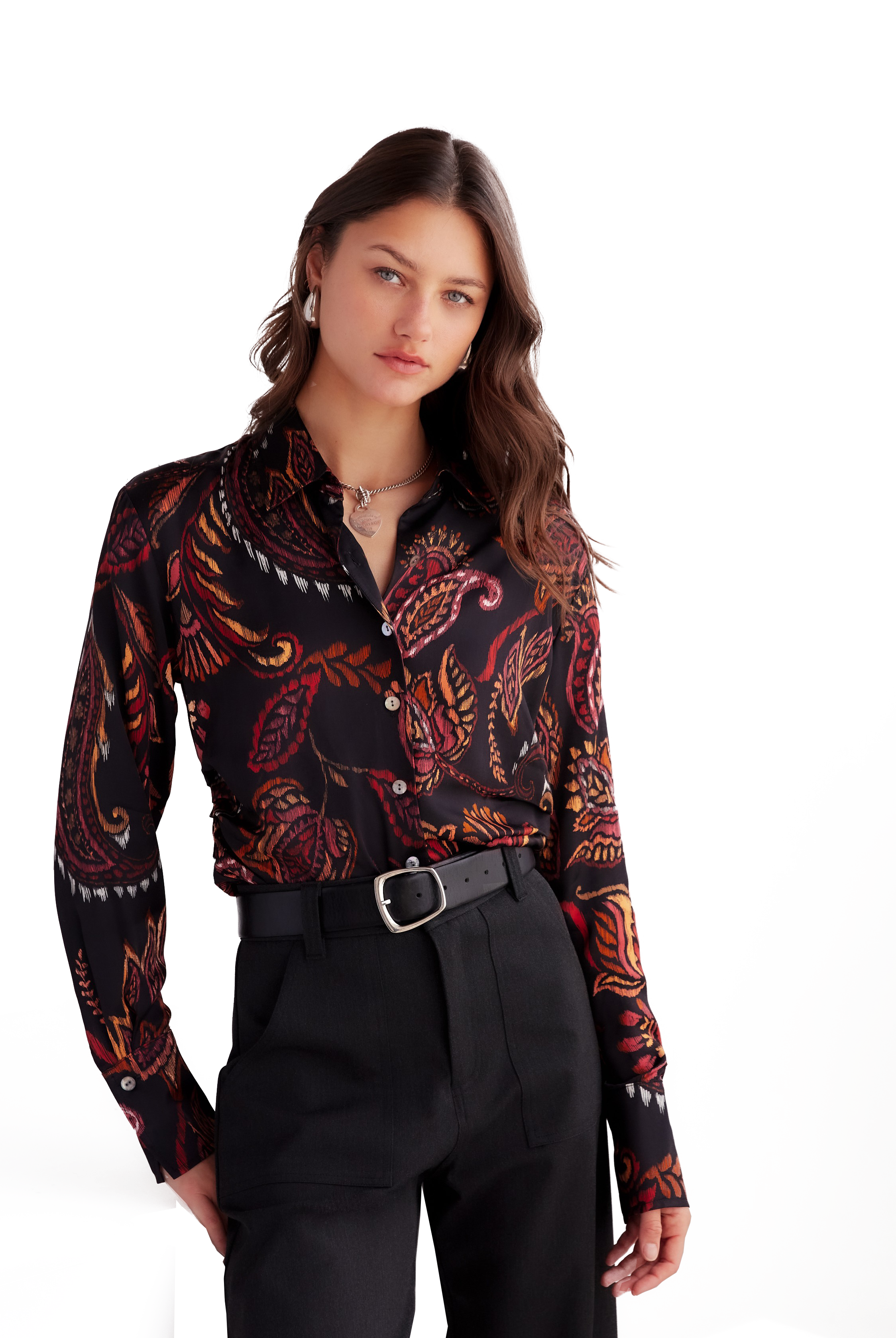 TAWNIE SIDE PLEATED SHIRT (4F41500) with black base color and red and orange paisley print-sassanova