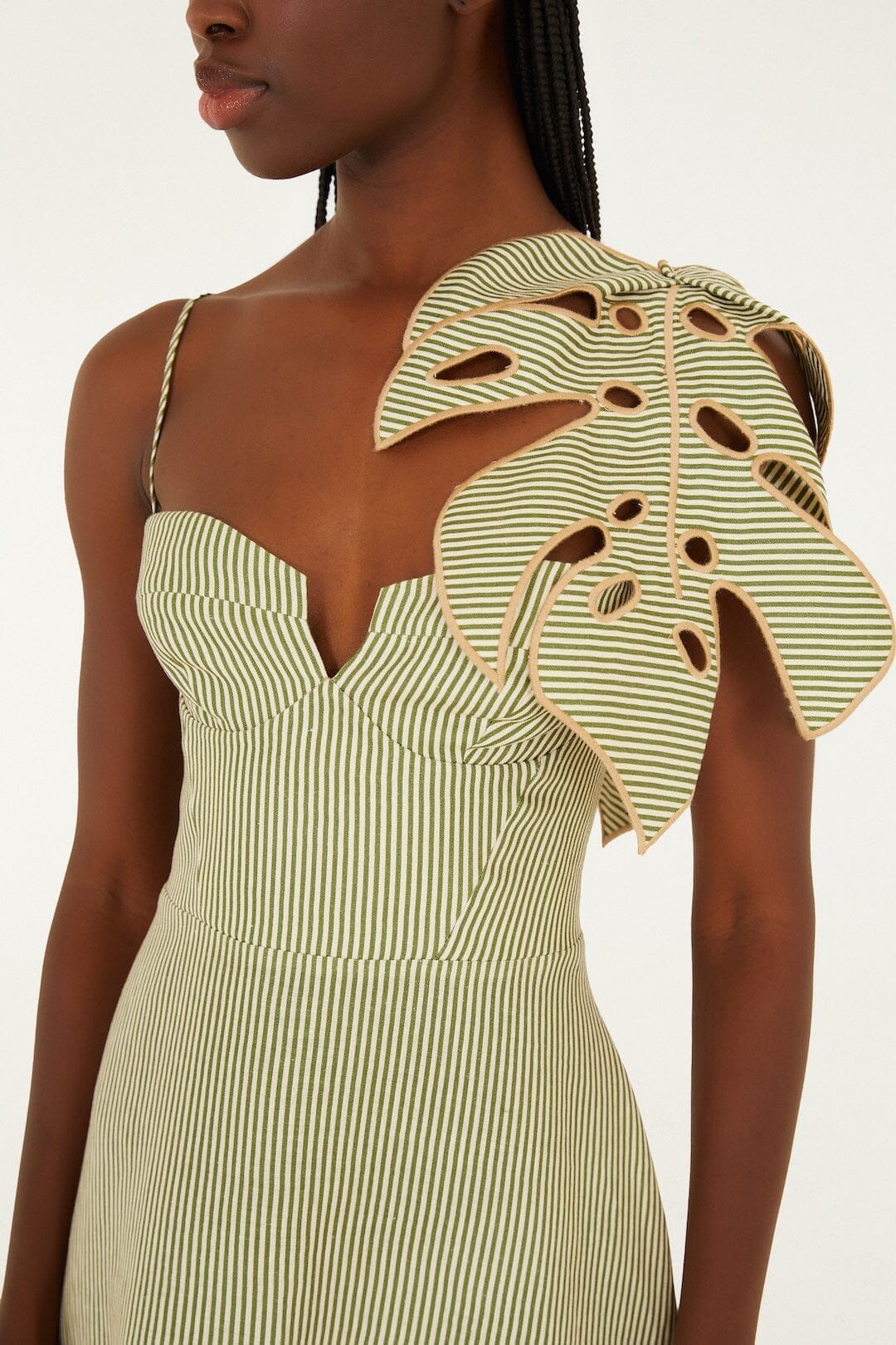 STRIPED MONSTERA LEAF SLEEVELESS MIDI DRESS - Dresses - Sassanova