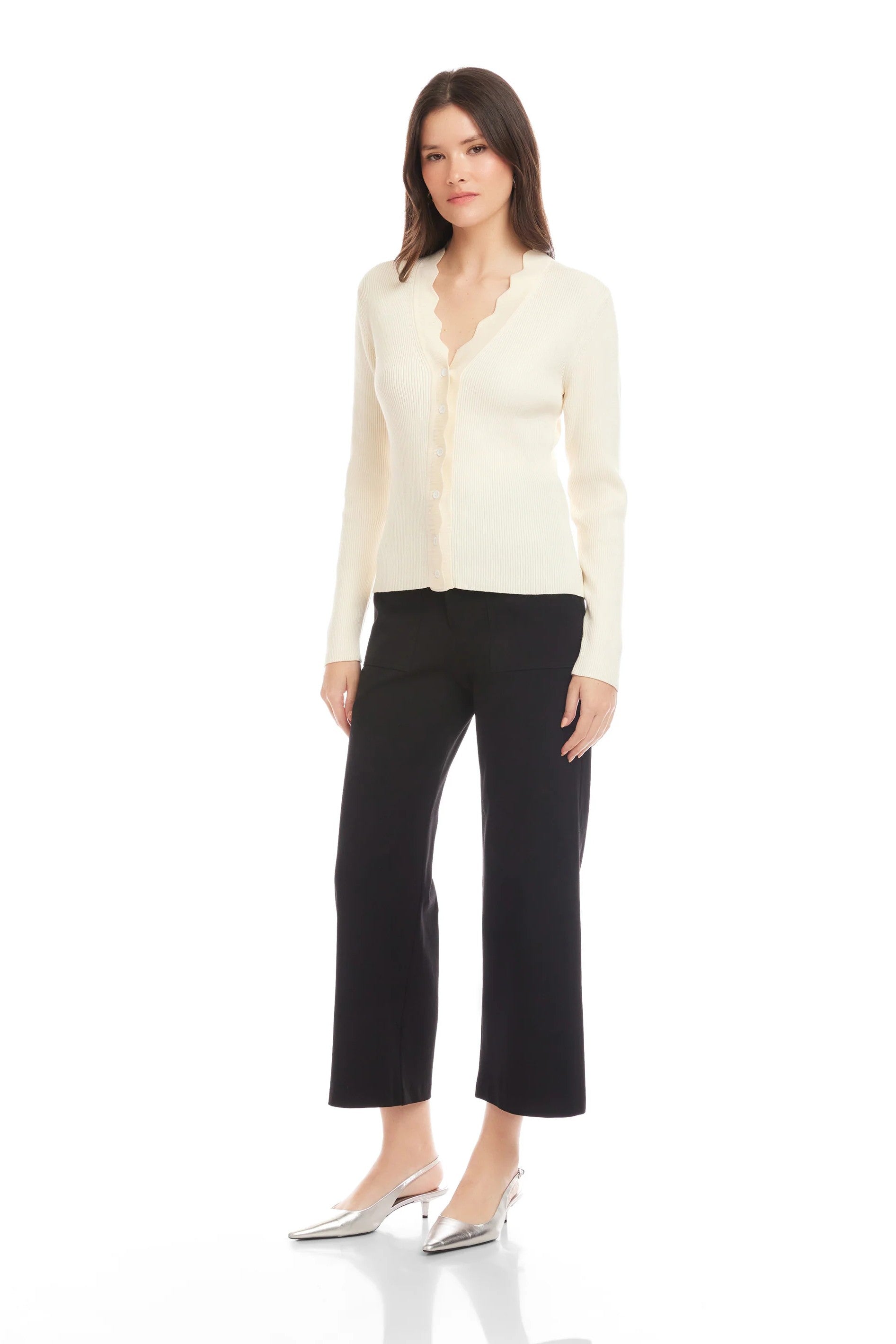 BLISS SCALLOP EDGE CARDIGAN - Sweaters - Sassanova
