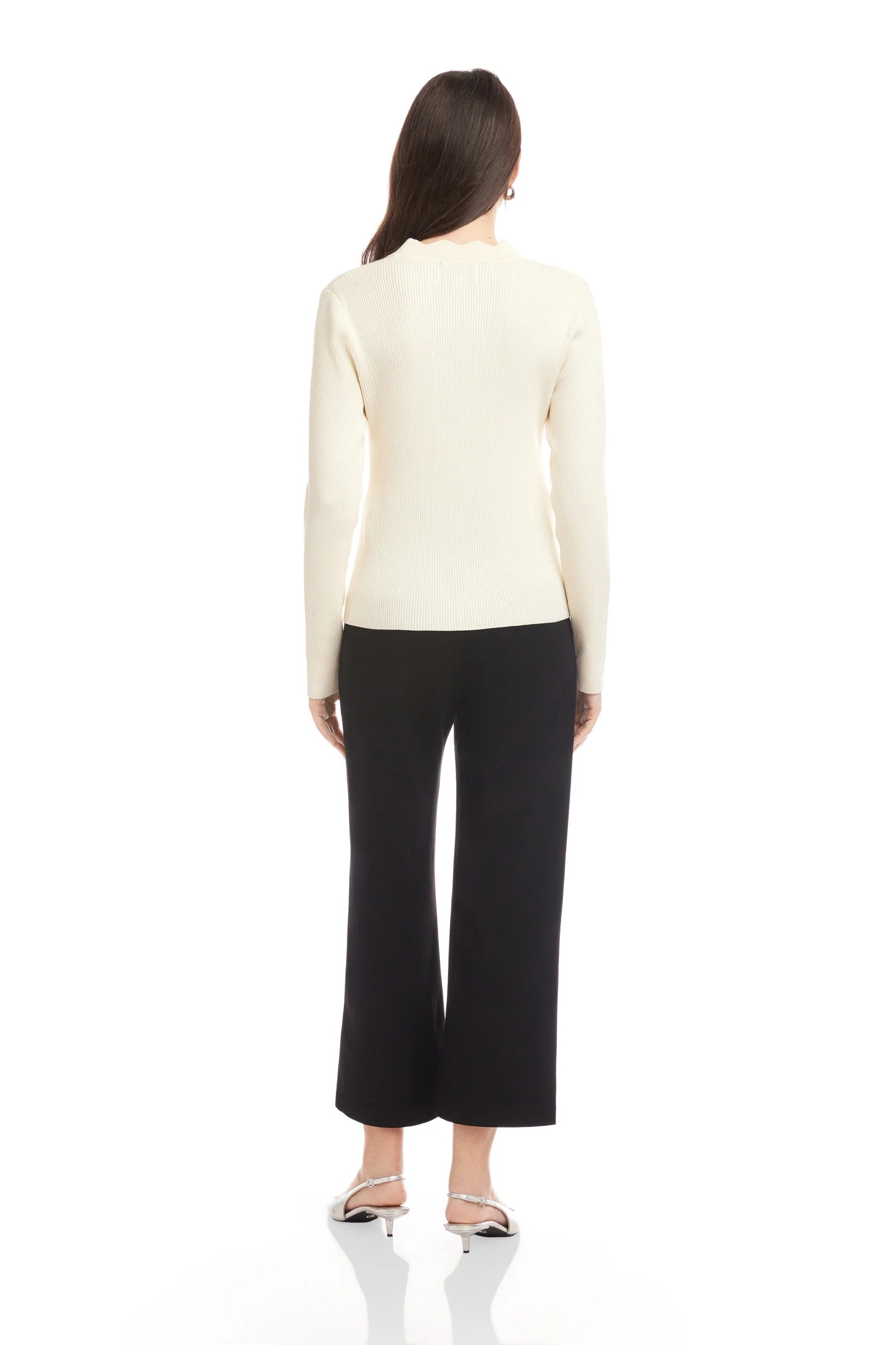 BLISS SCALLOP EDGE CARDIGAN - Sweaters - Sassanova