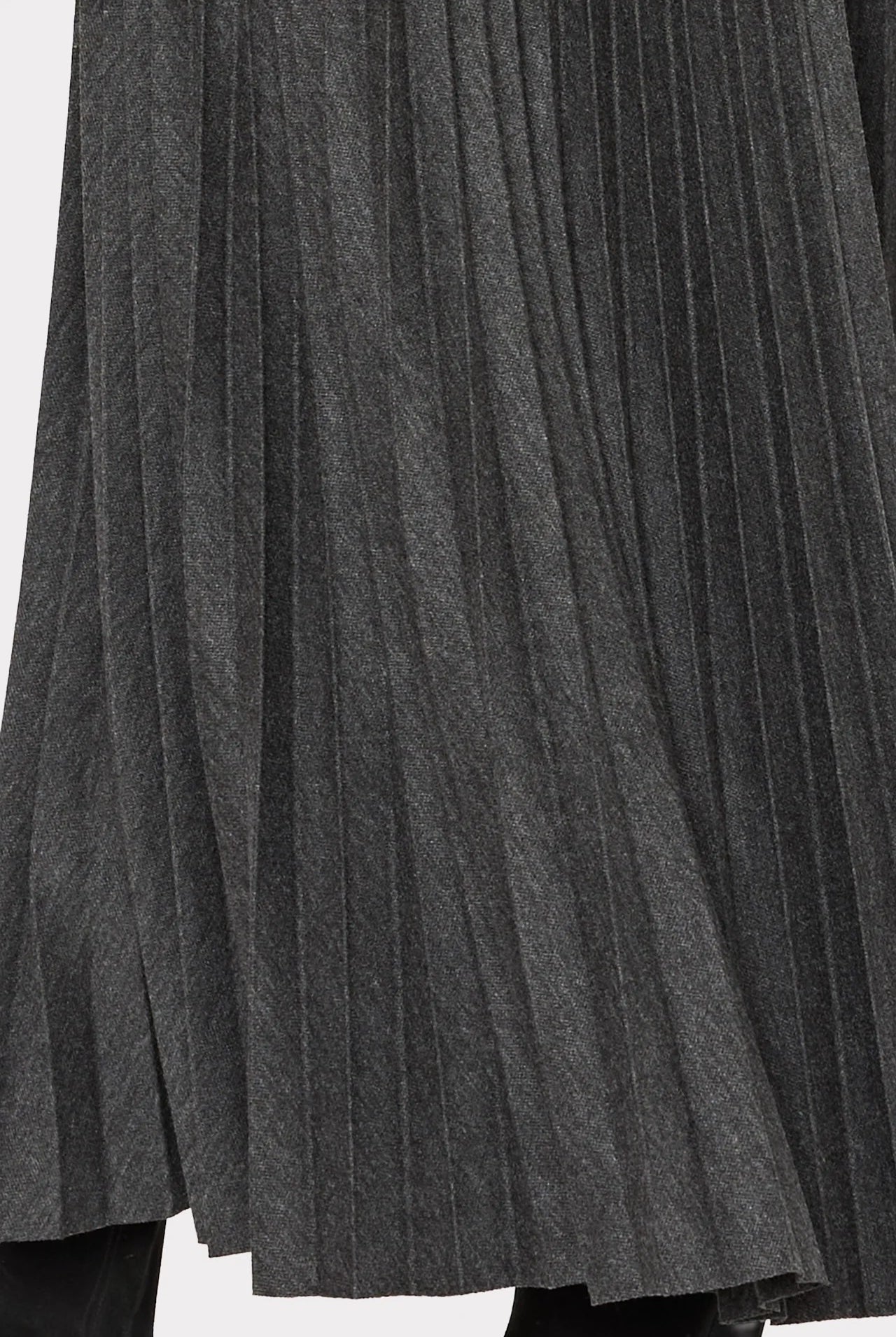 PLEATED MIDI SKIRT - Skirts - Sassanova