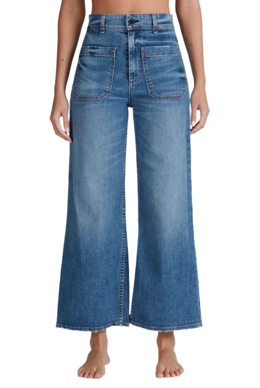 CROPPED SAILOR
sassanova