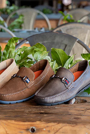 BERMUDA PEBBLE HORSE BIT LOAFER
- Loafers - Novaman