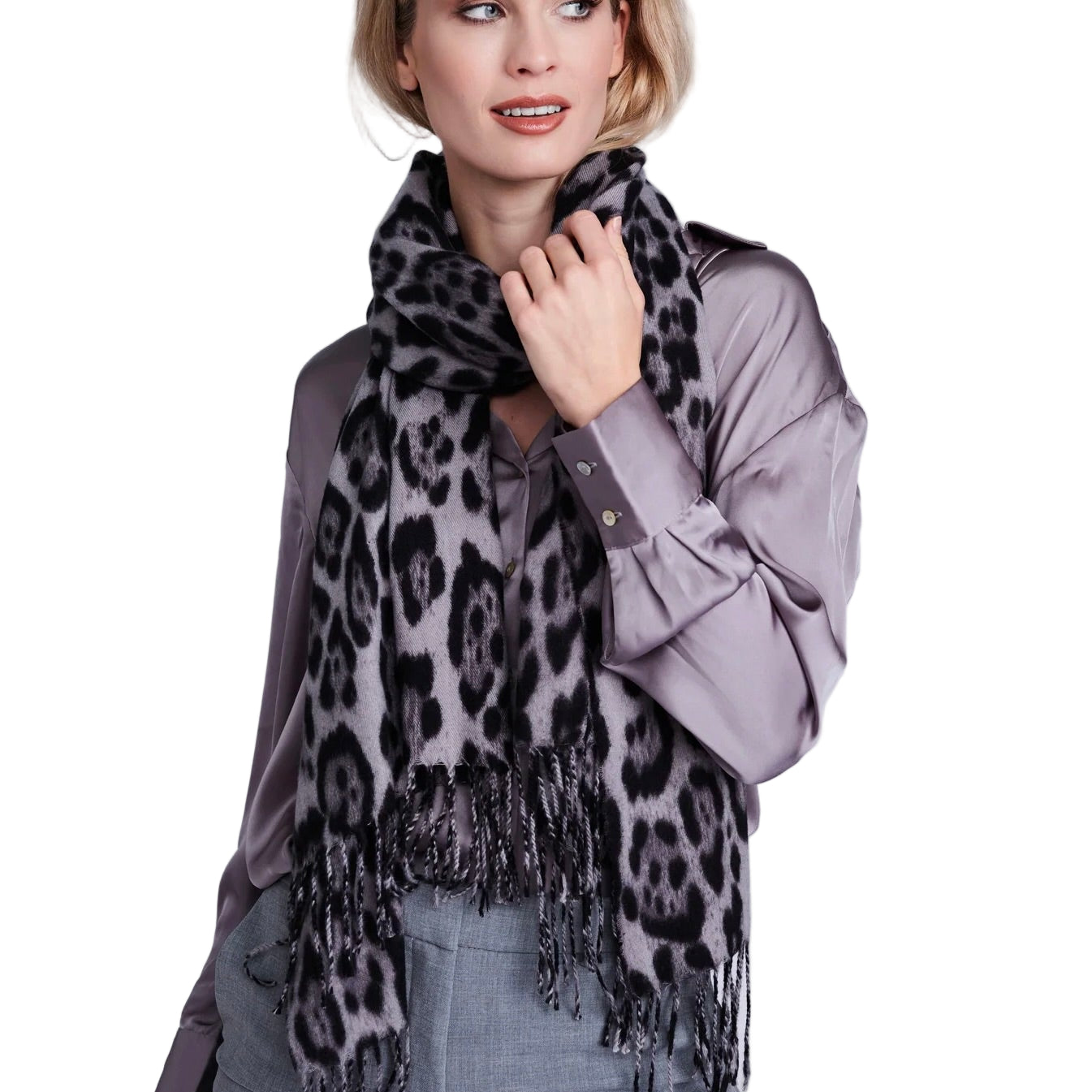 EBONI SCARF
sassanova