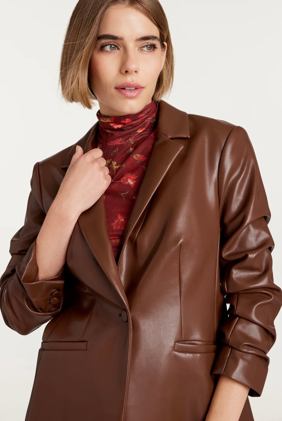 VEGAN LEATHER KYLIE JACKET - Sassanova