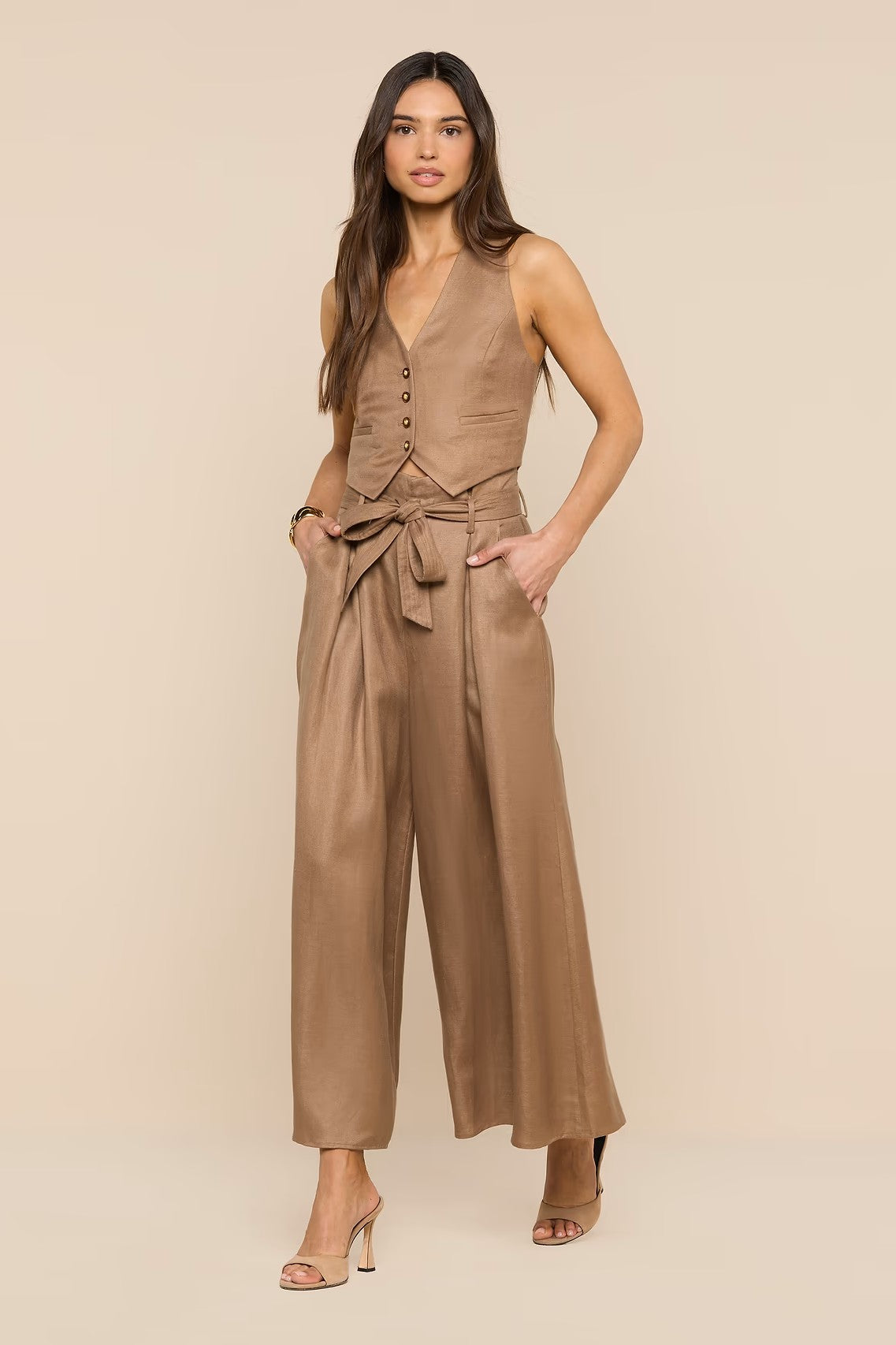 LOWEN PAPERBAG CROP PANT - Pants - Sassanova