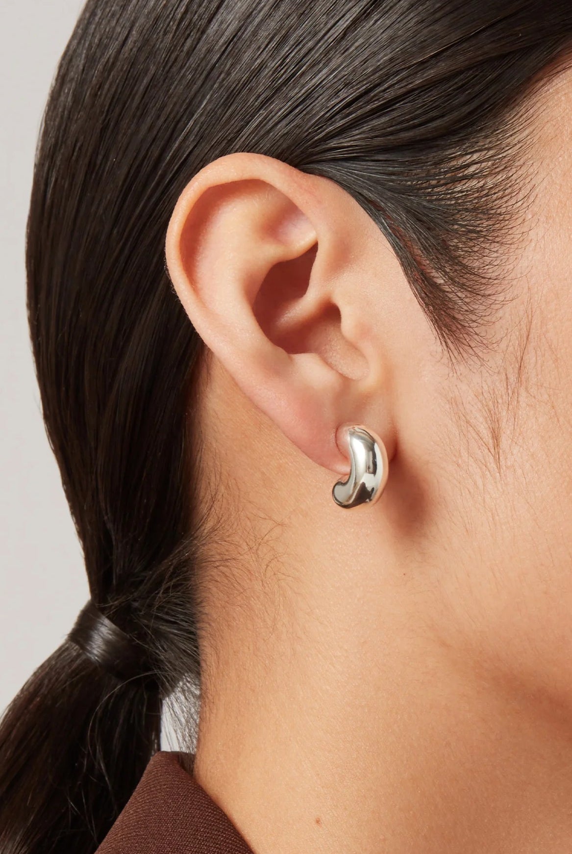 TOME HOOPS - Earrings - Sassanova