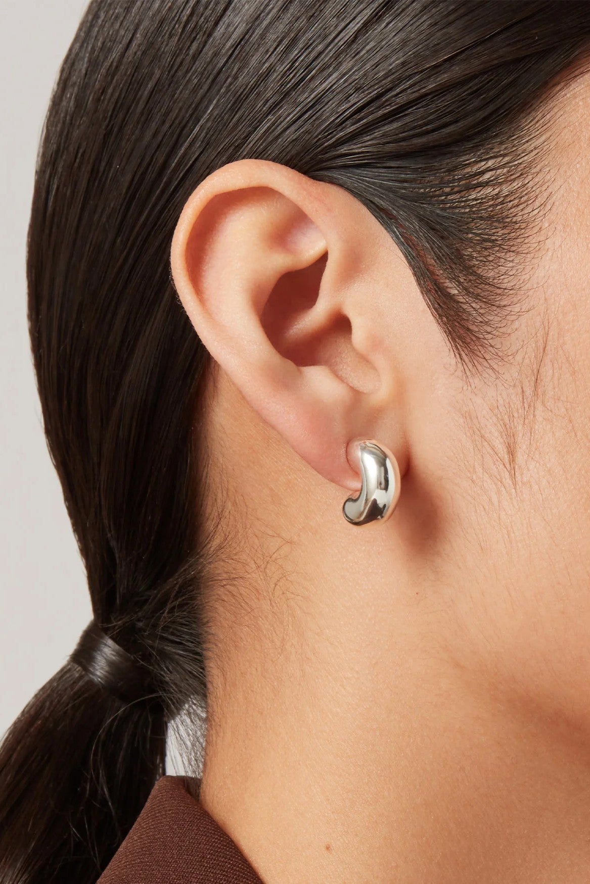 TOME HOOPS - Earrings - Sassanova