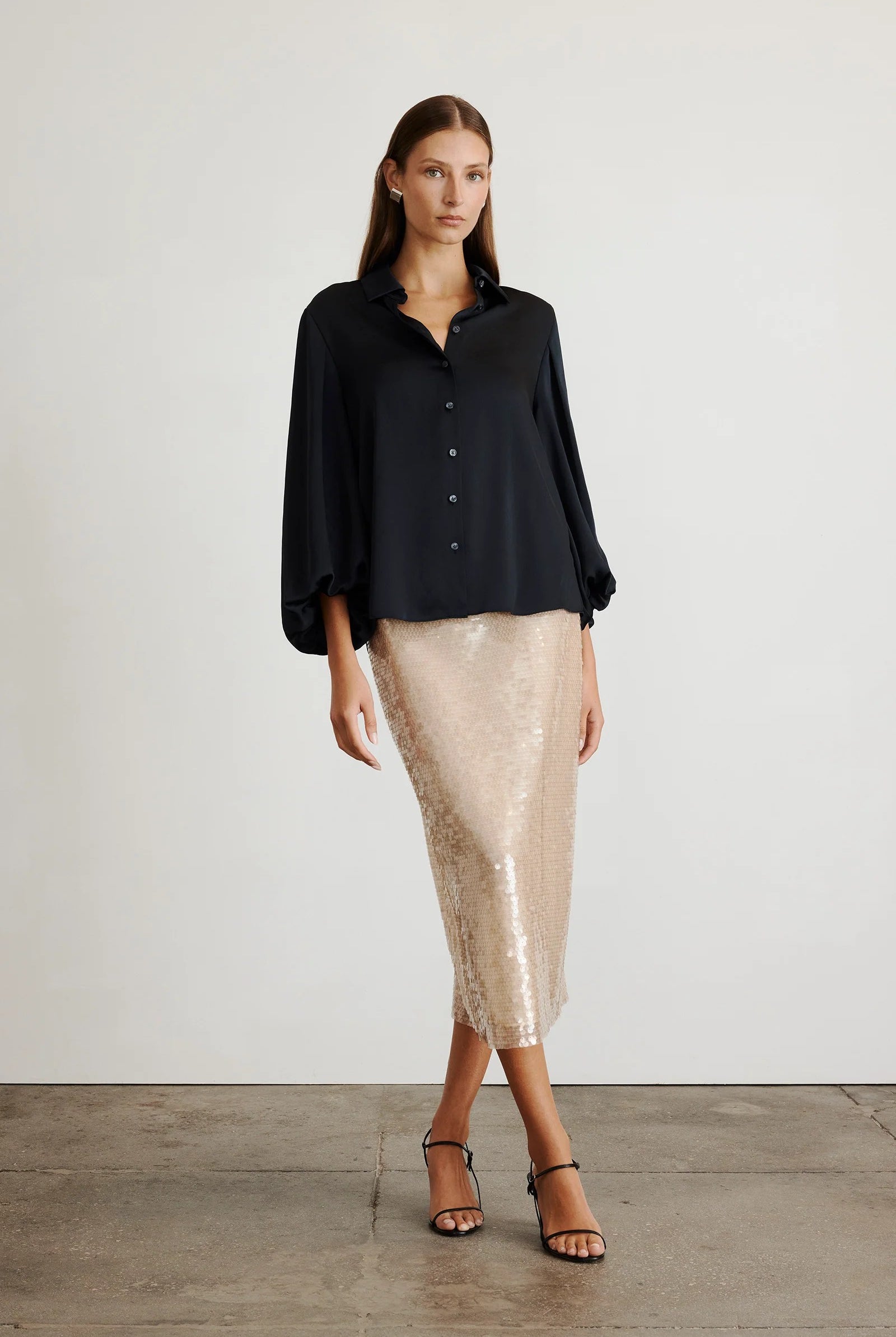 Marina top in solid silky black with button-down detailing-sassanova