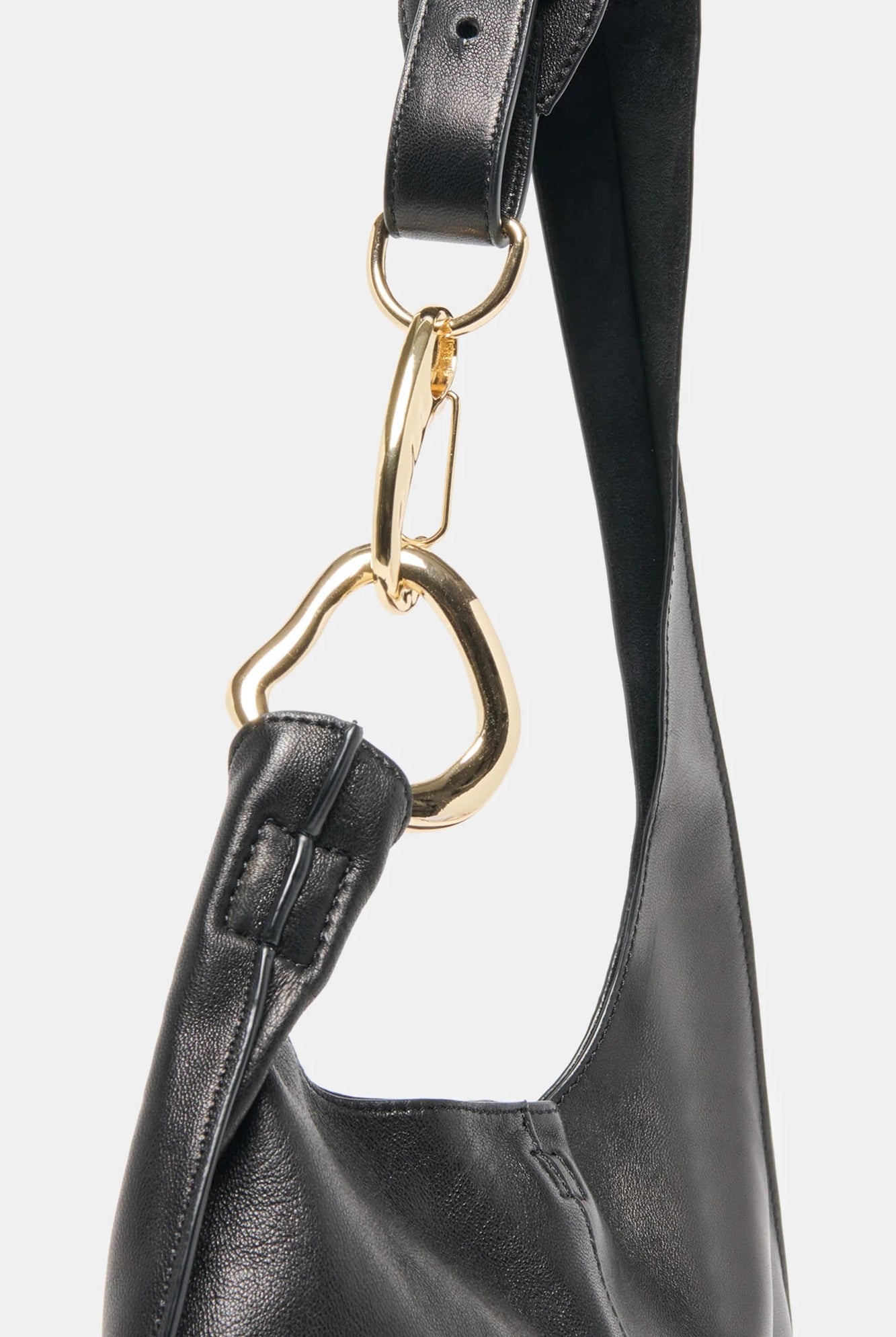 JOHNNIE HANDBAG-sassanova