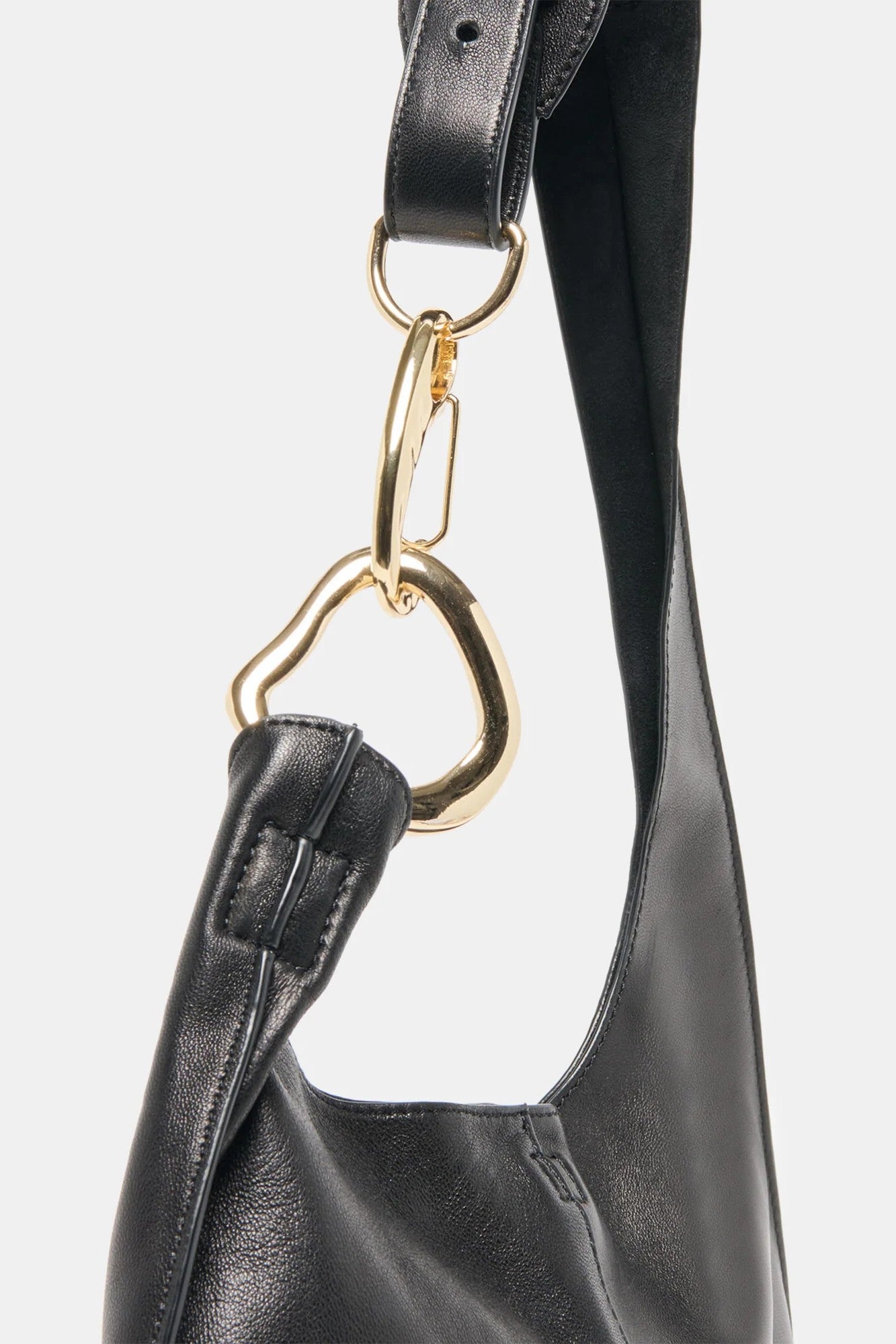 JOHNNIE HANDBAG-sassanova