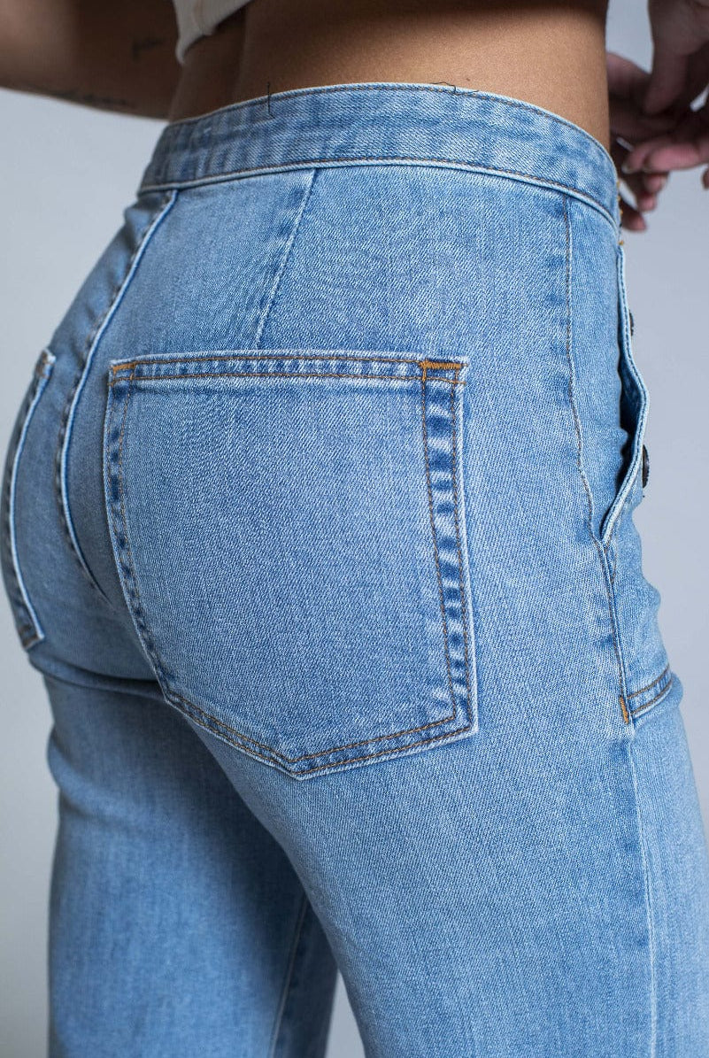 BRICK HOUSE WIDE LEG DYNOMITE - Jeans - Sassanova