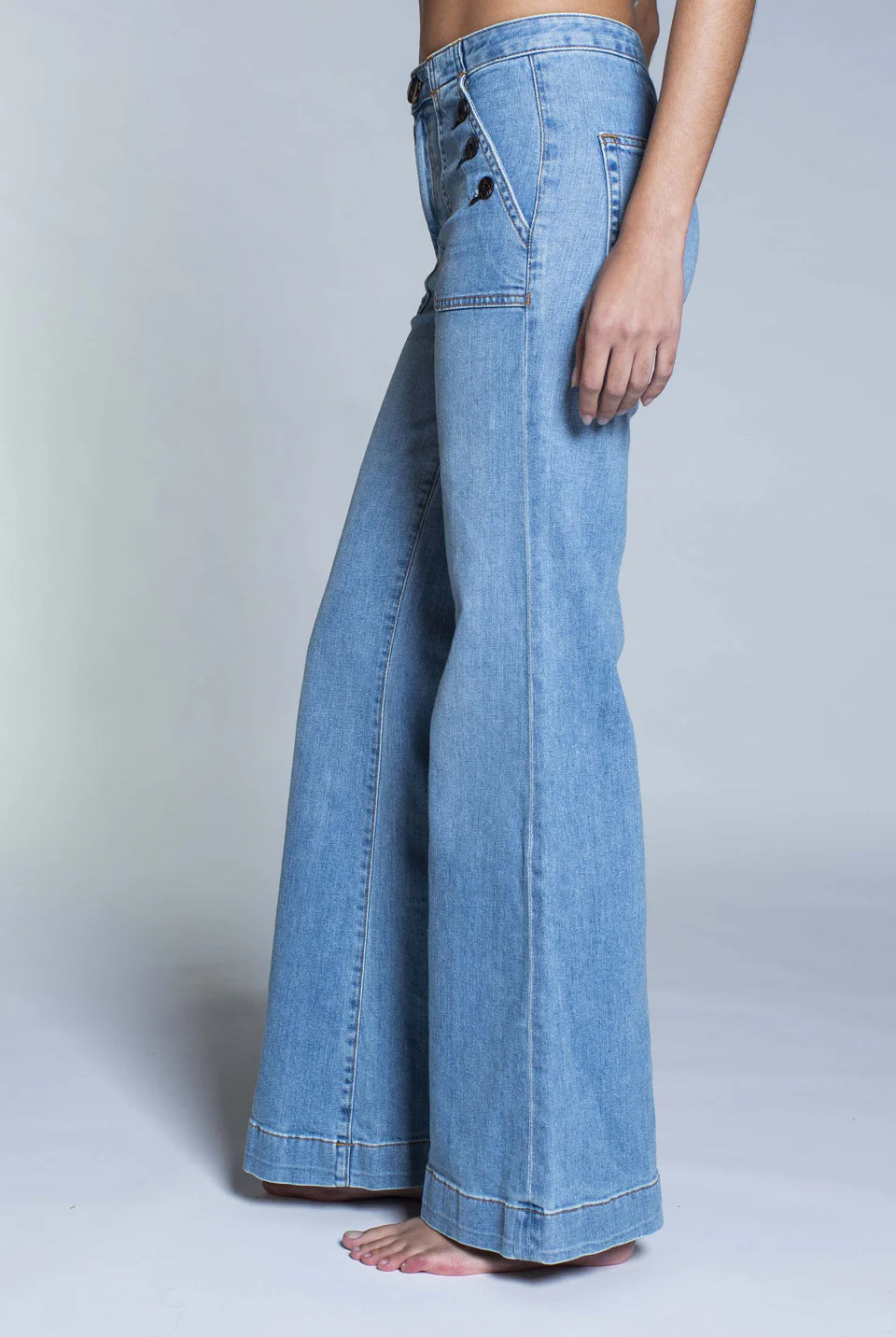 BRICK HOUSE WIDE LEG DYNOMITE - Jeans - Sassanova