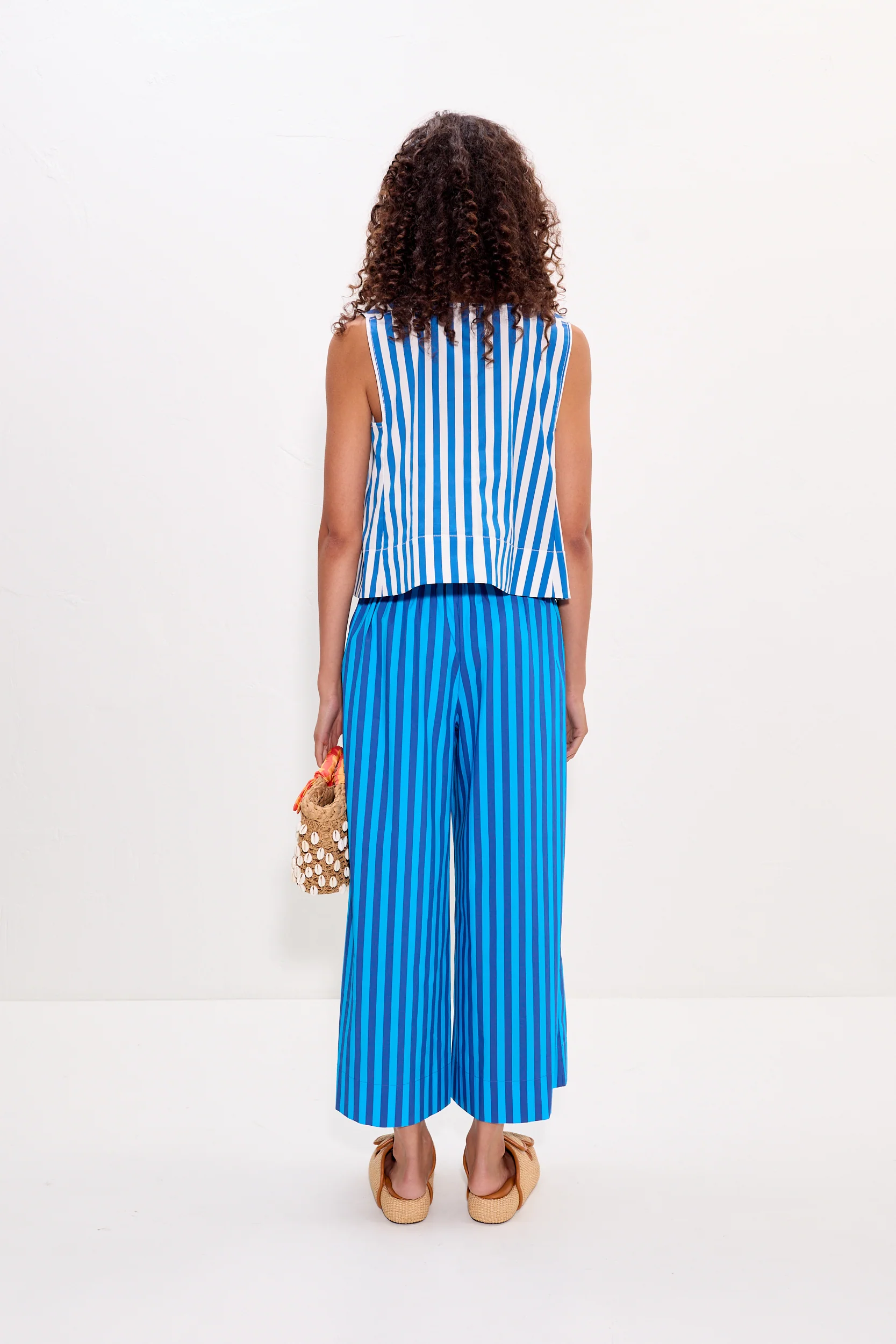 ARRO SLEEVELESS POPLIN TOP - Blouses - Sassanova