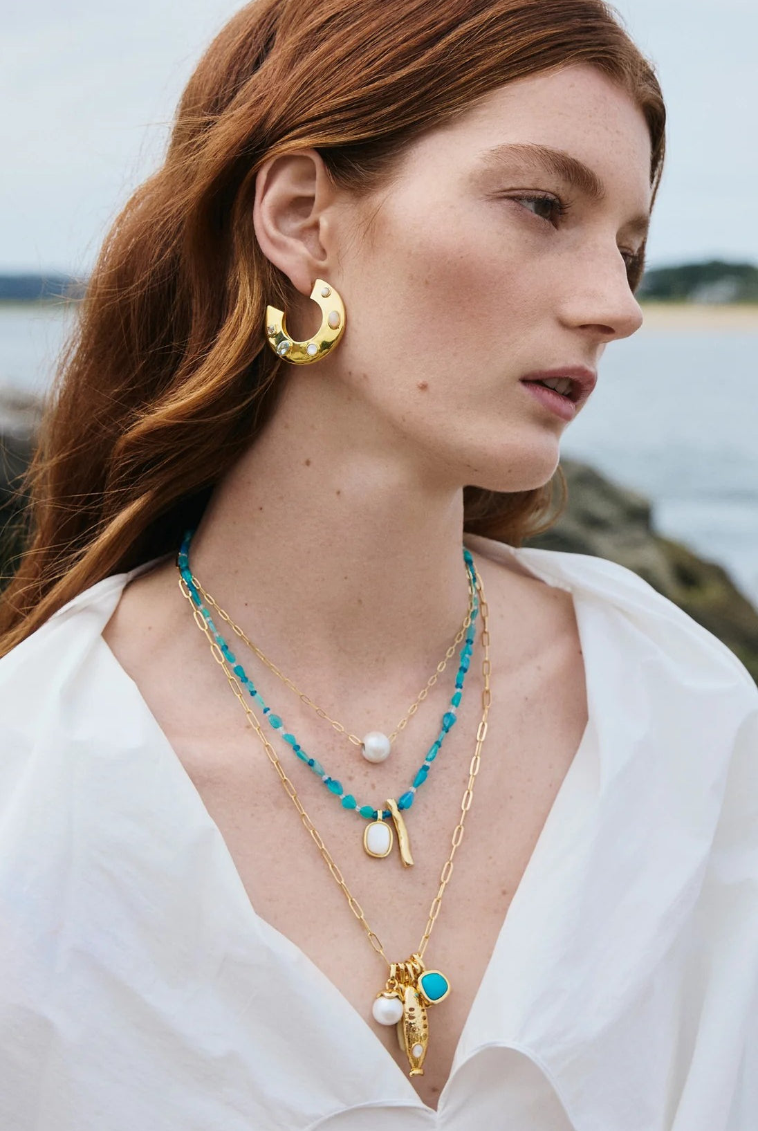 SAUCER HOOPS IN DOTTED PEARL - Earrings - Sassanova