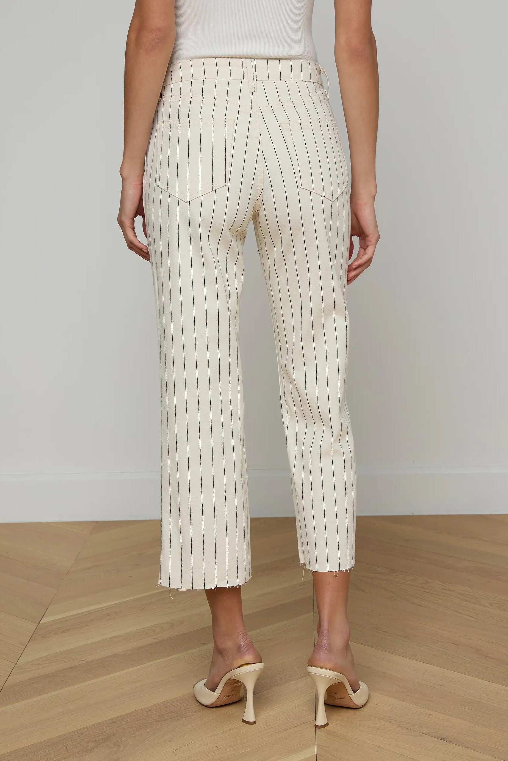 WANDA HIGH RISE CROP WIDE LEG - Pants - Sassanova