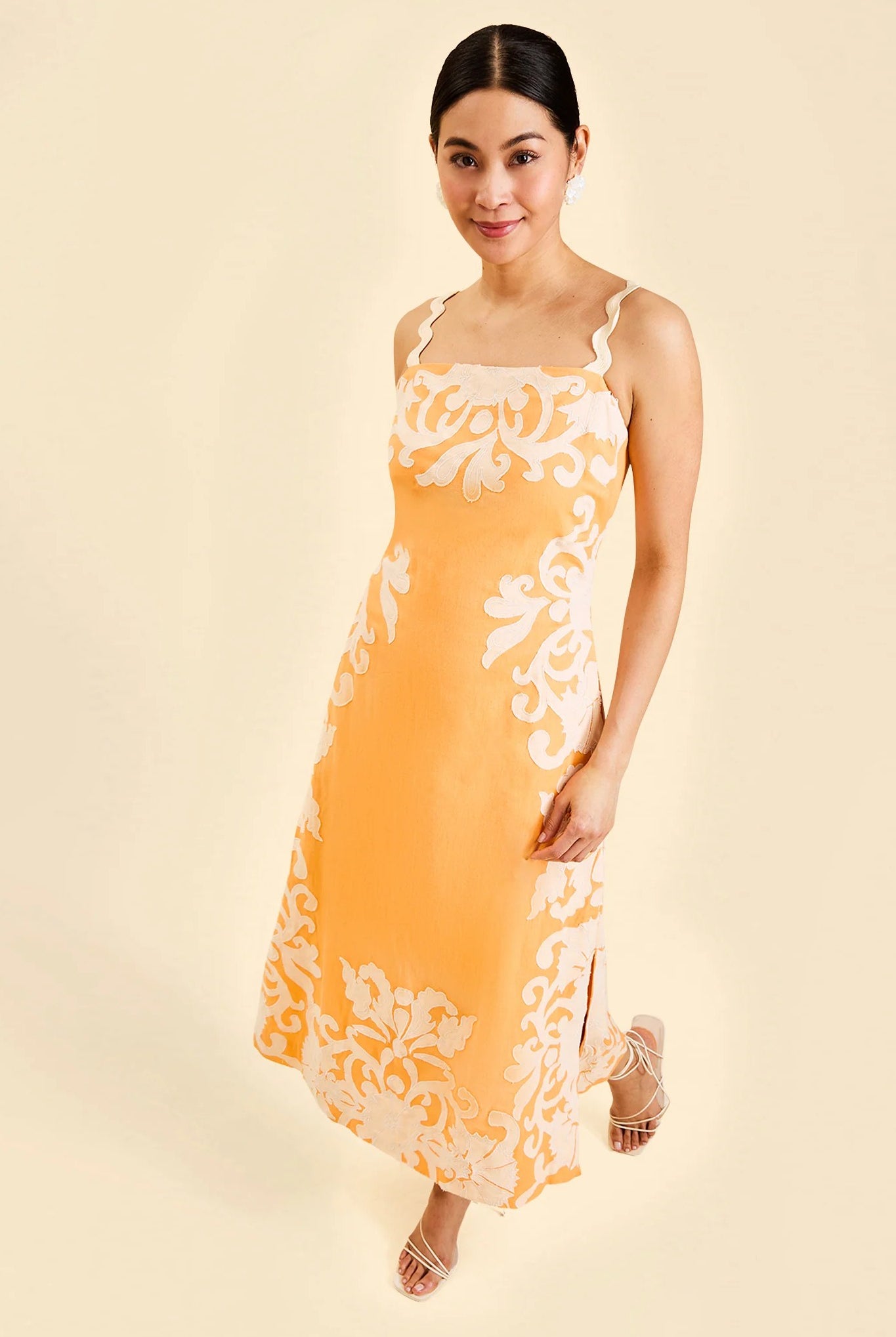 SAMMY EMBROIDERED MIDI DRESS - Dresses - Sassanova
