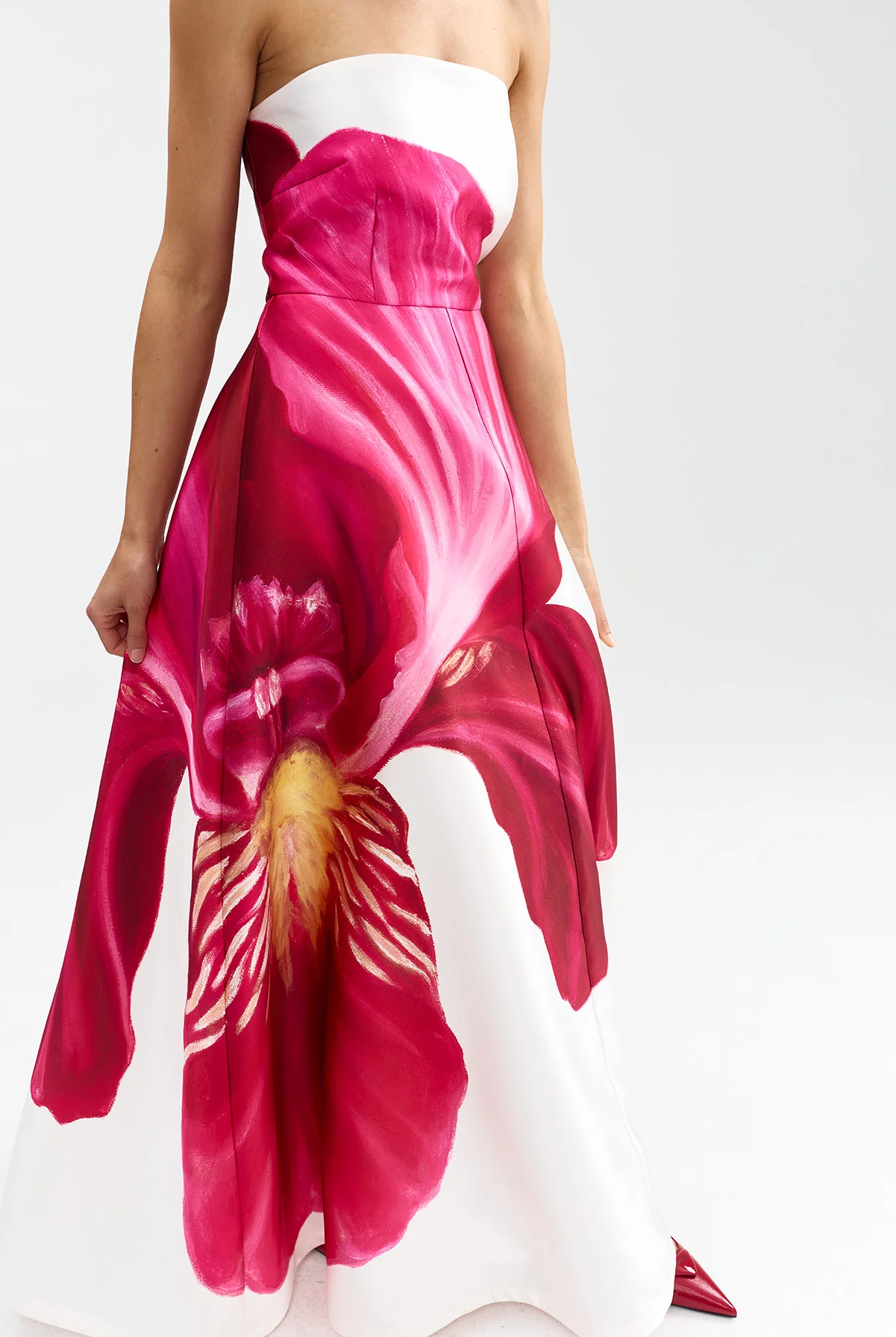 AUDREY GOWN - Dresses - Sassanova