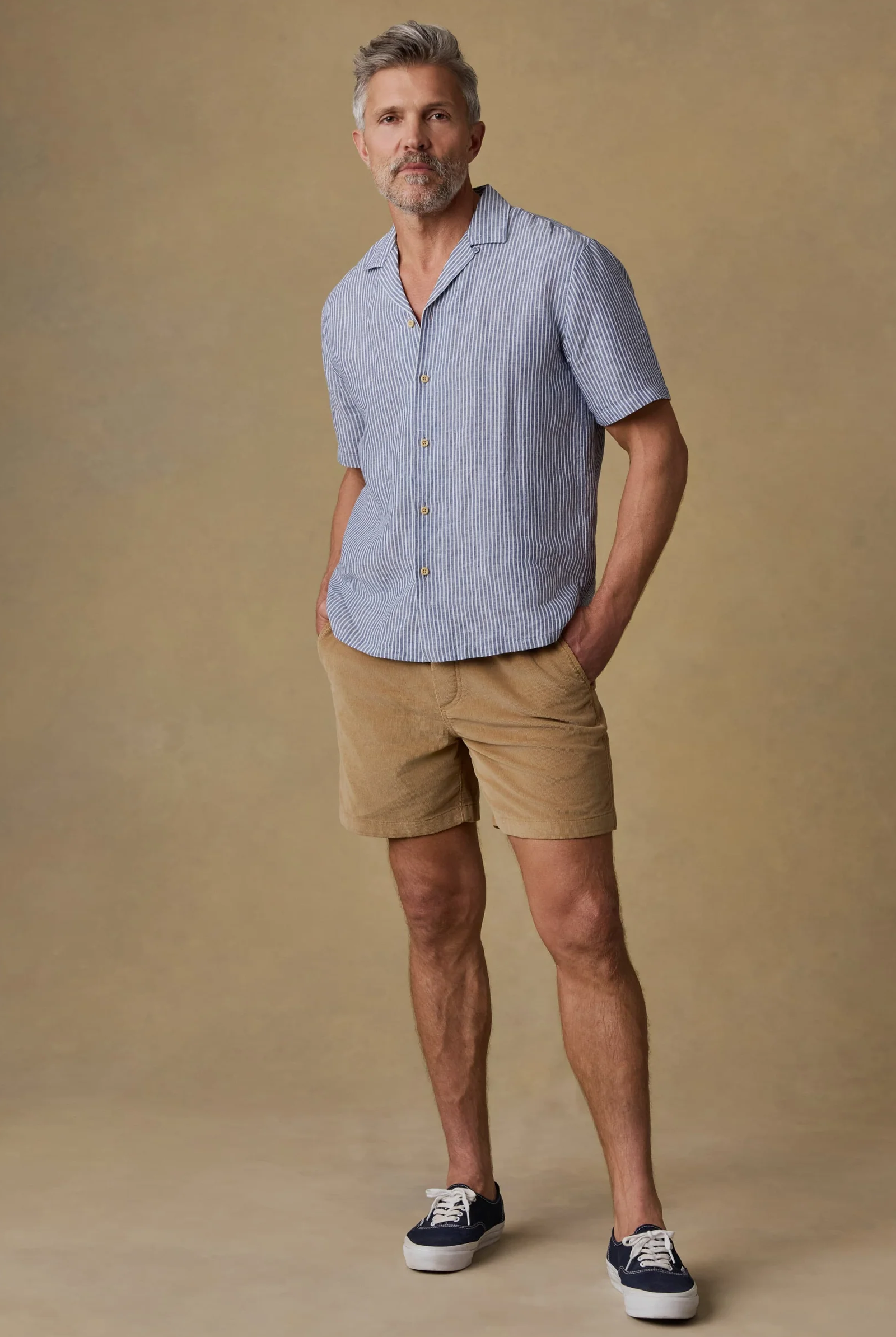 ESSENTIAL CORDUROY SHORT - Shorts - Novaman