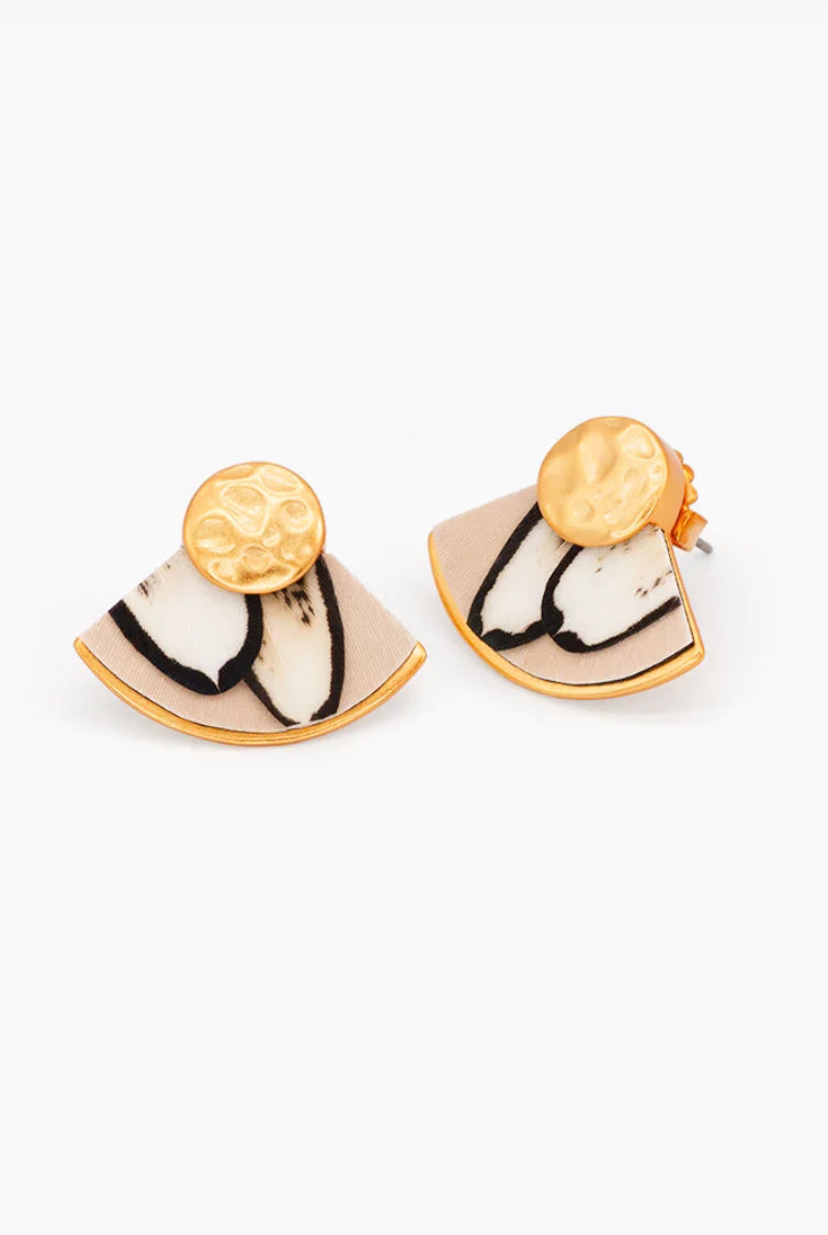 PROUD LAND FAN EARRING
sassanova