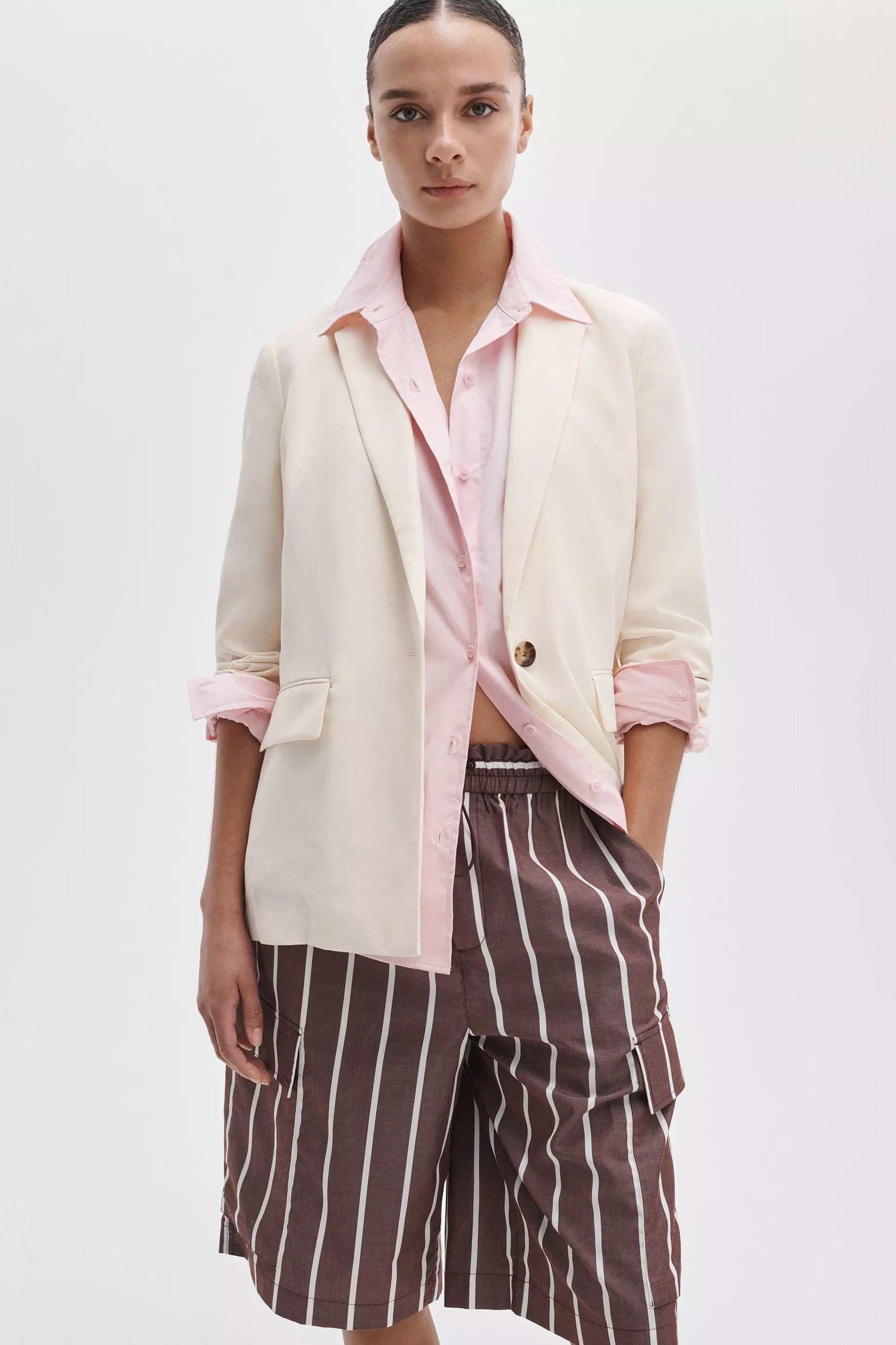 JENNIE LINEN BLAZER - Jackets - Sassanova