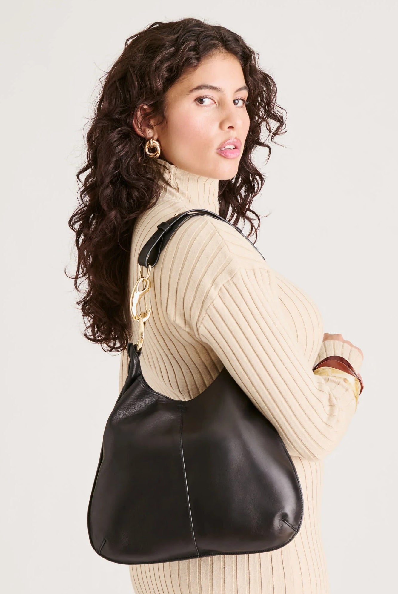 JOHNNIE HANDBAG-sassanova