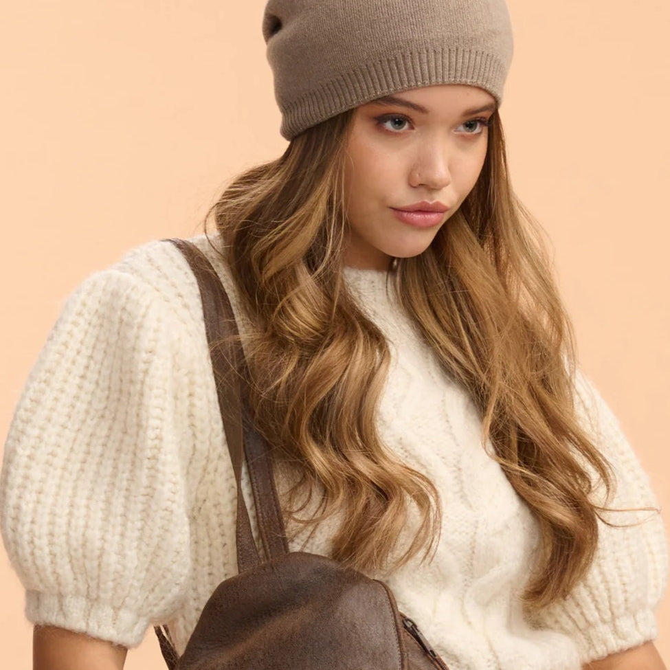 CLASSY CASHMERE DETACHABLE FUR POM BEANIE - Sassanova