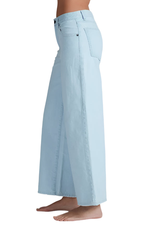 CROPPED ATOMIC BLEACH-sassanova