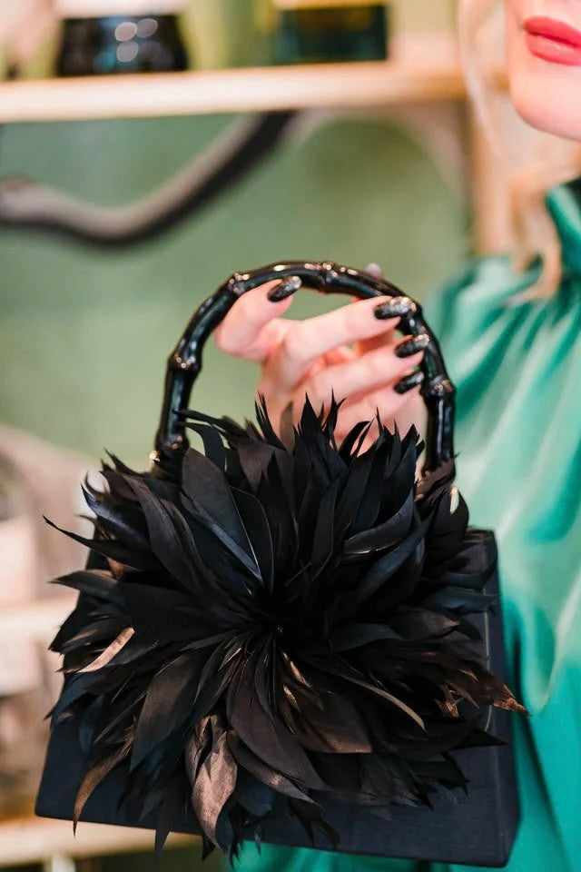 LULU FAILLE HANDBAG
sassanova