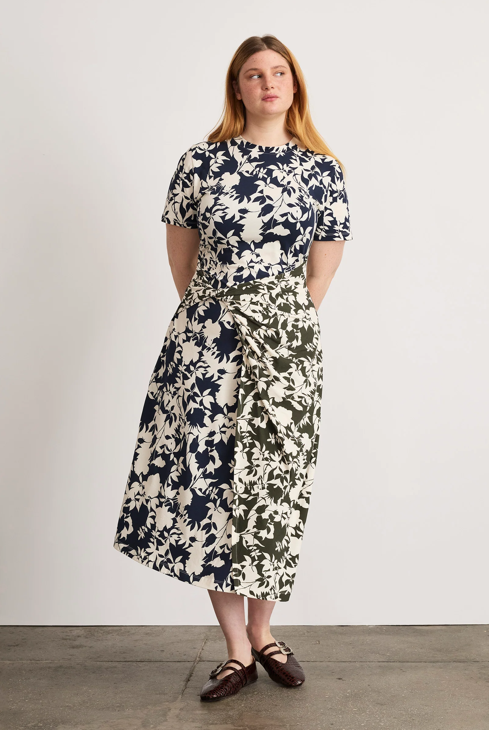 JAN DRESS (R26D182575) - Dresses - Sassanova