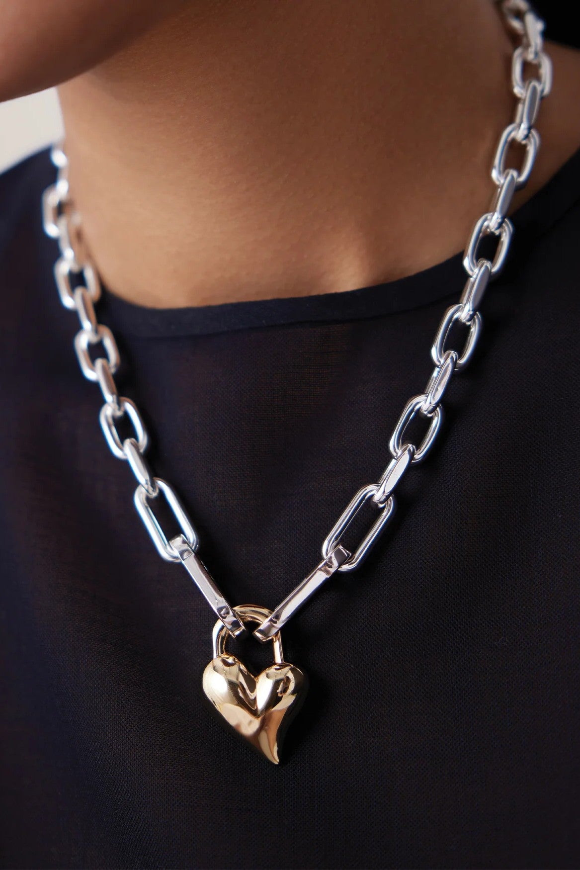 PADLOCK HEART PENDANT NECKLACE - Necklaces - Sassanova