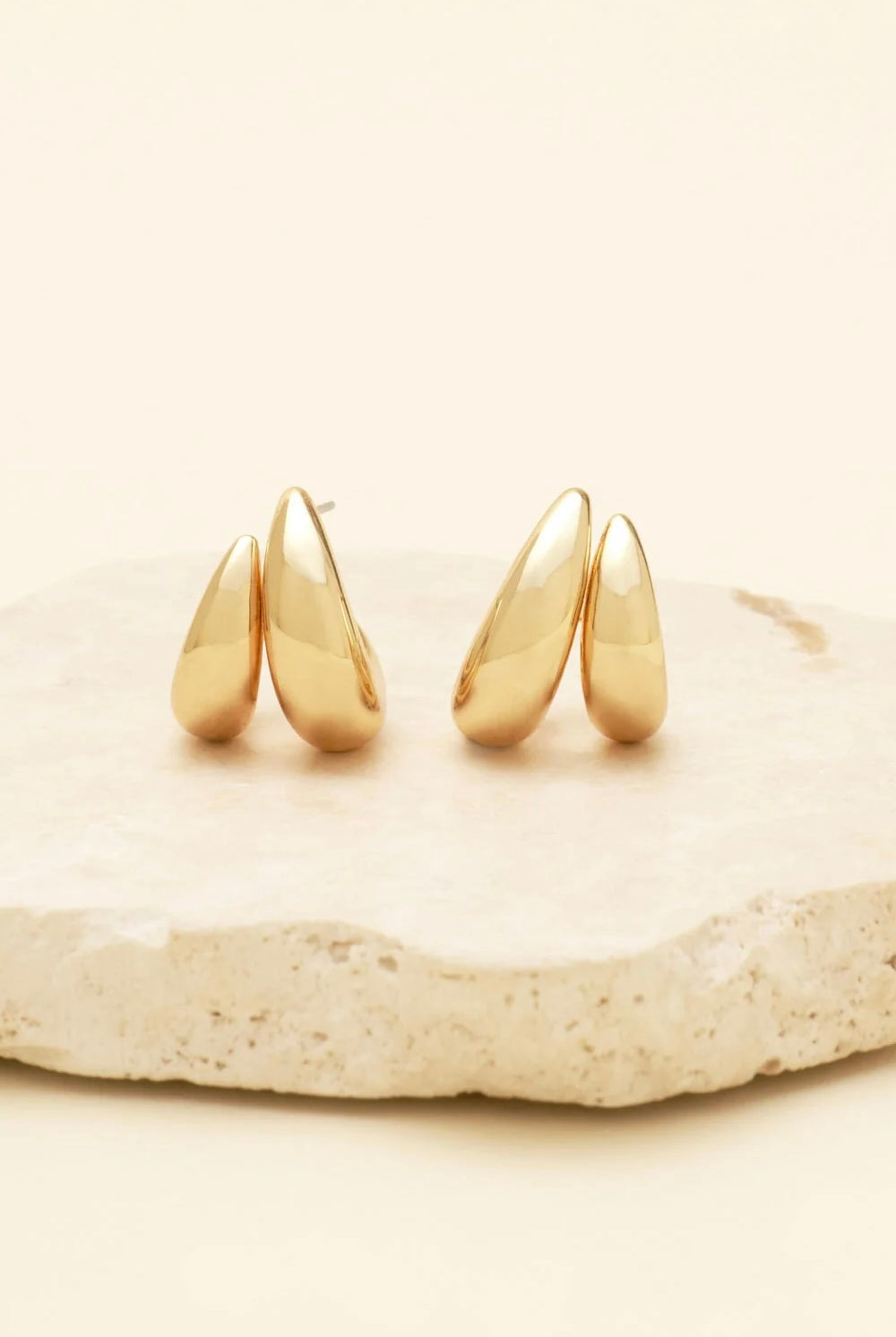 CANAL HOOPS- GLD
sassanova