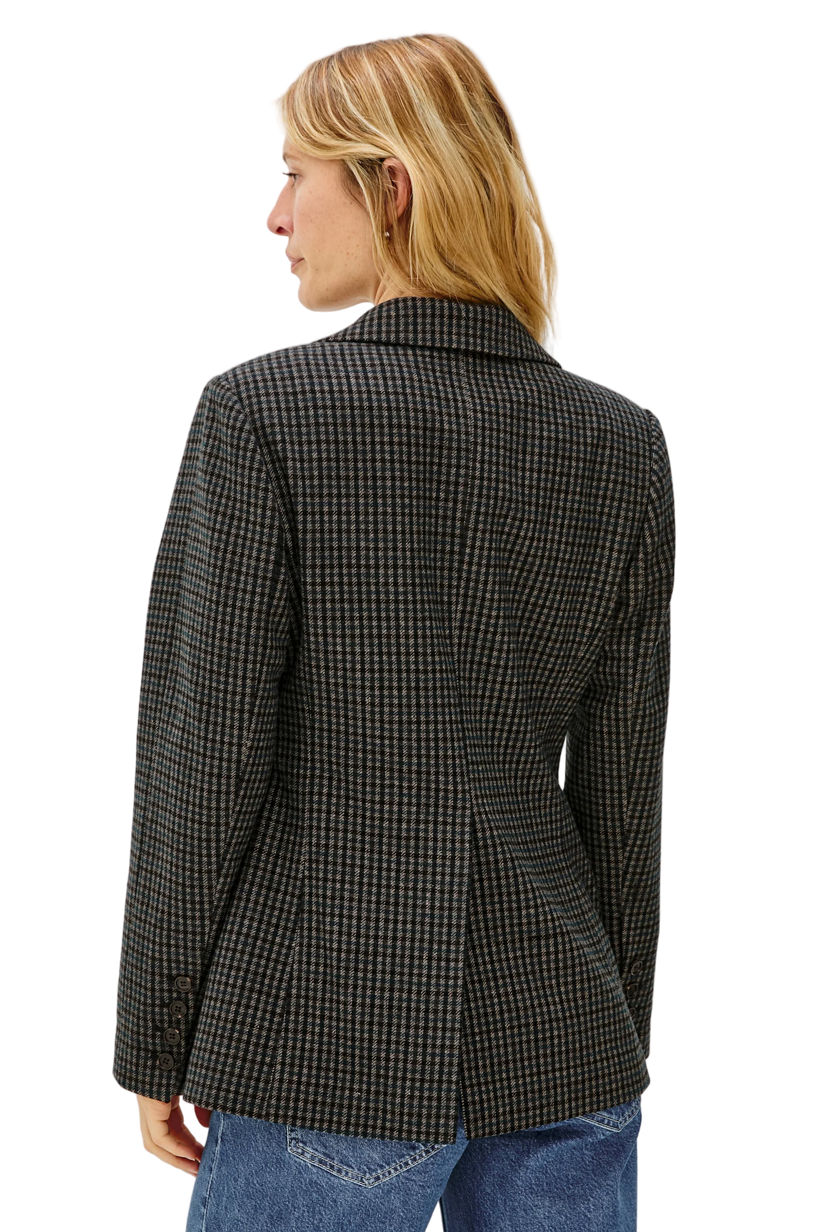 DORIS BLAZER
sassanova