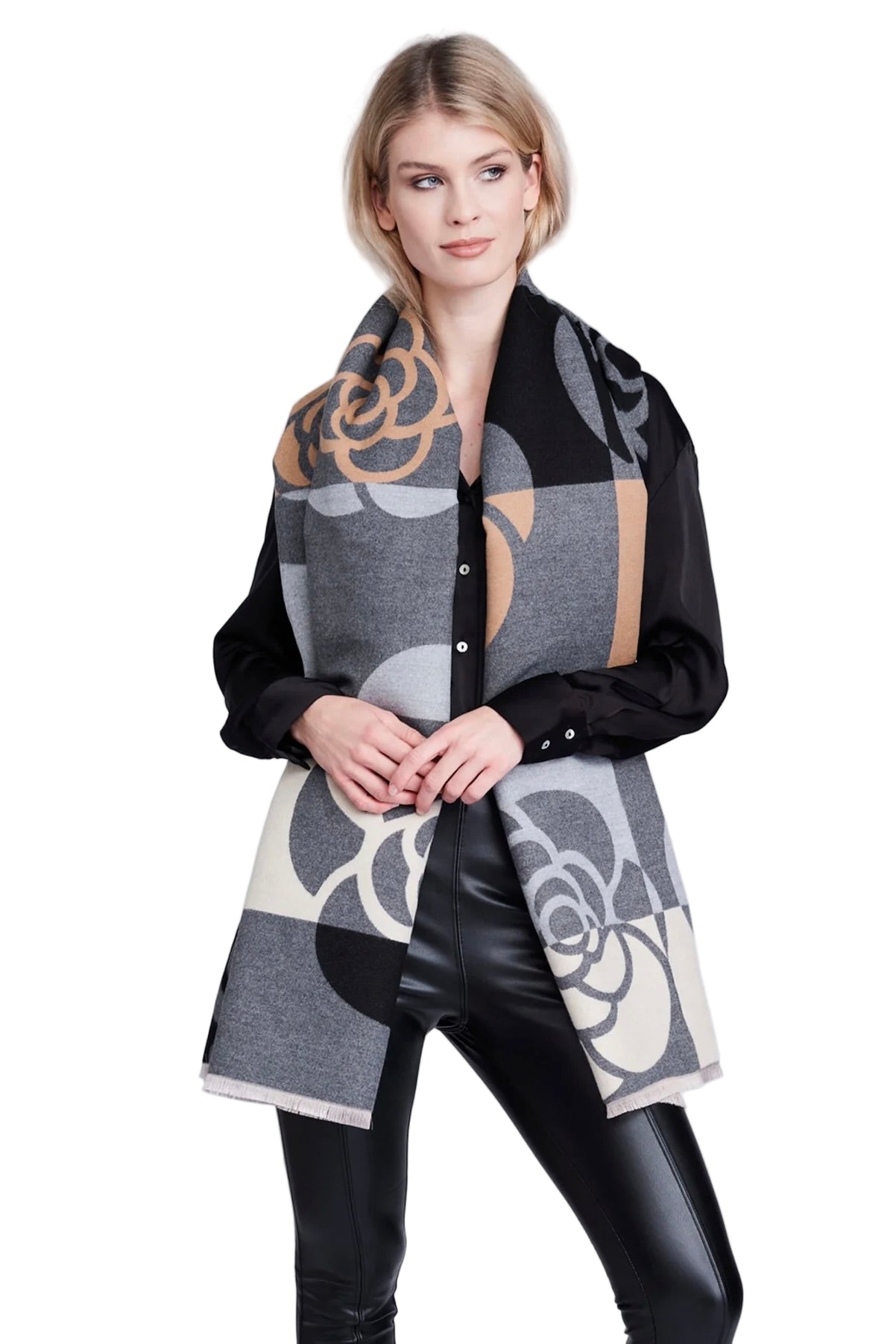 EDEN SCARF
sassanova