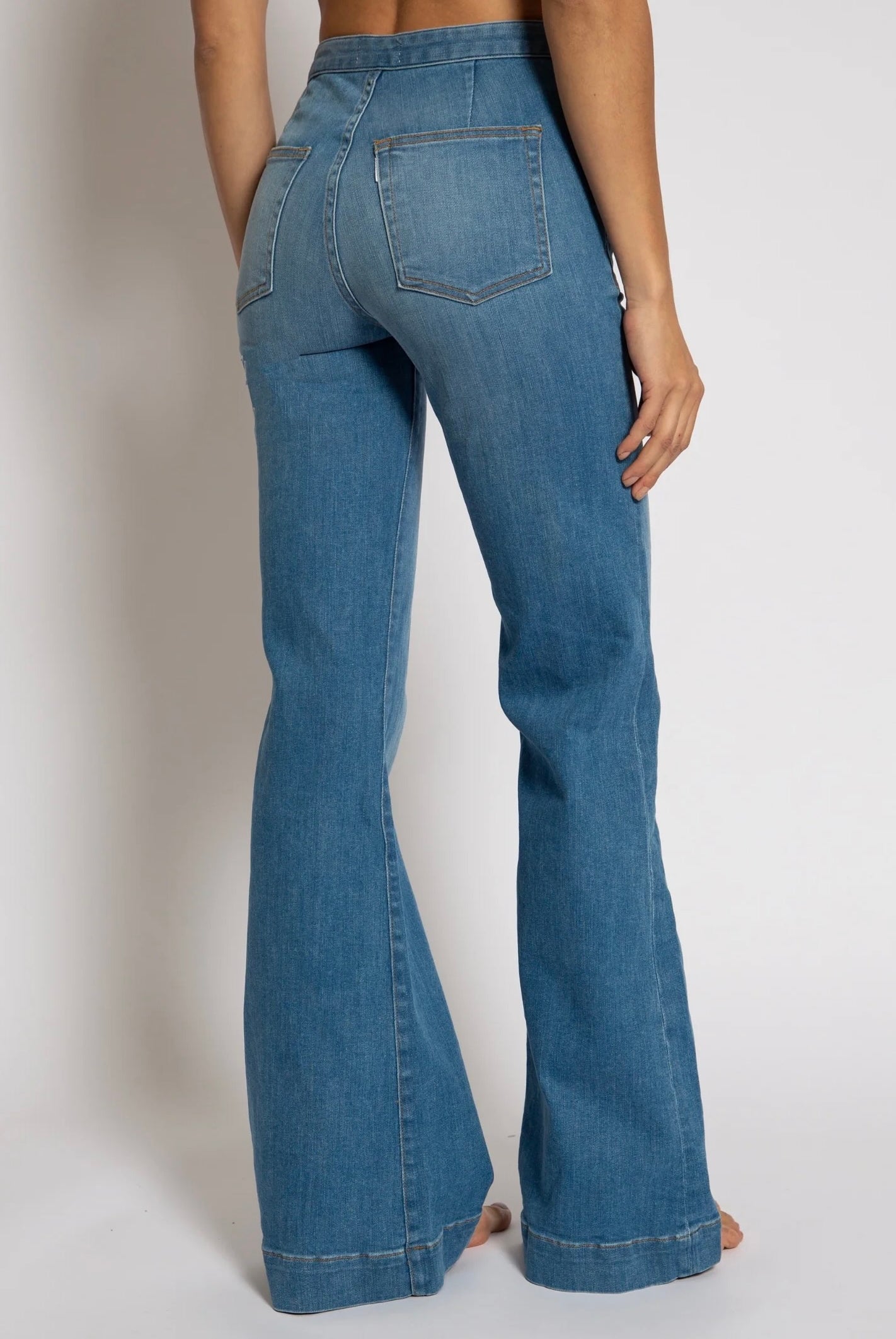BRICK HOUSE WIDE LEG DYNOMITE - Jeans - Sassanova