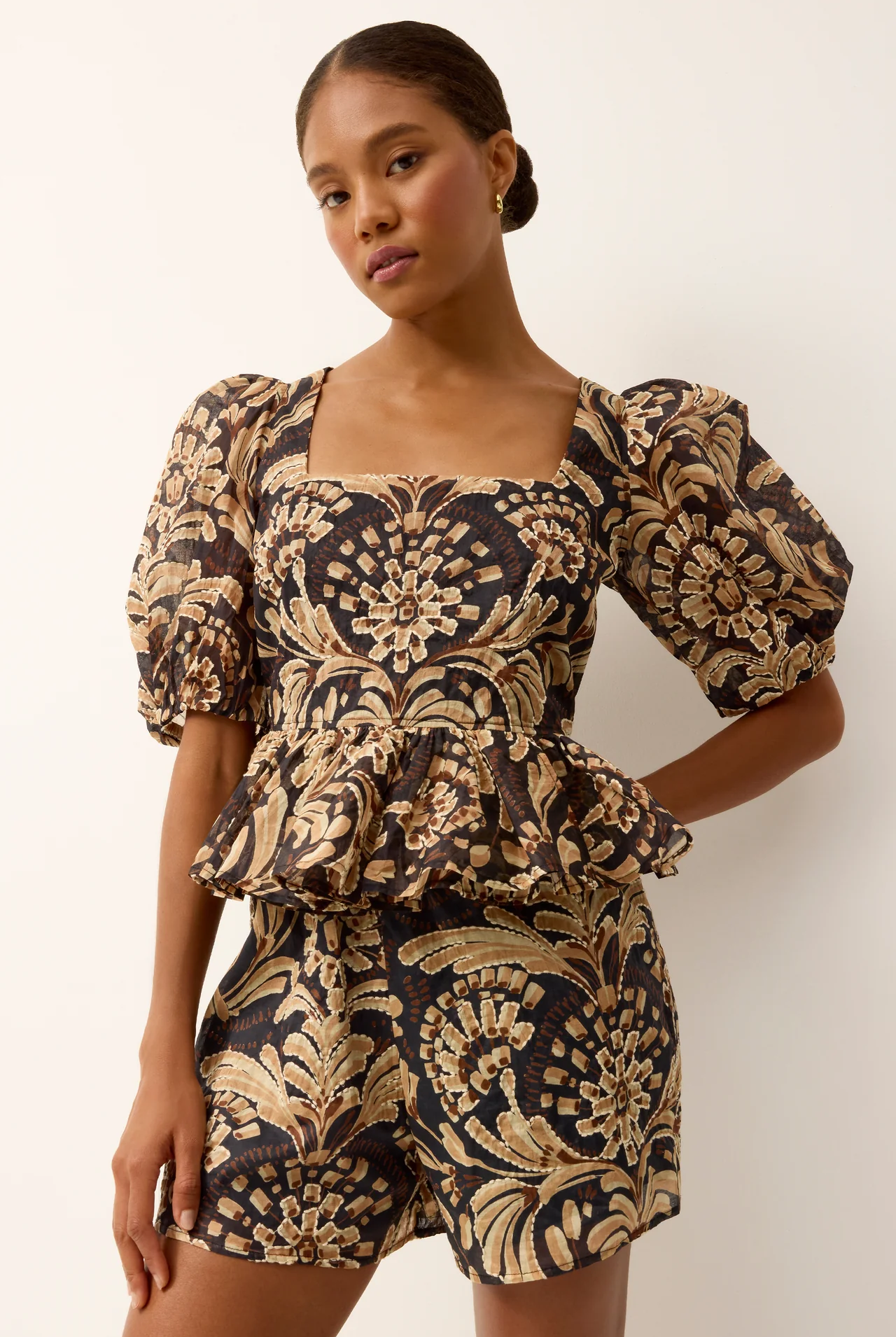 ORLA TOP - Blouses - Sassanova