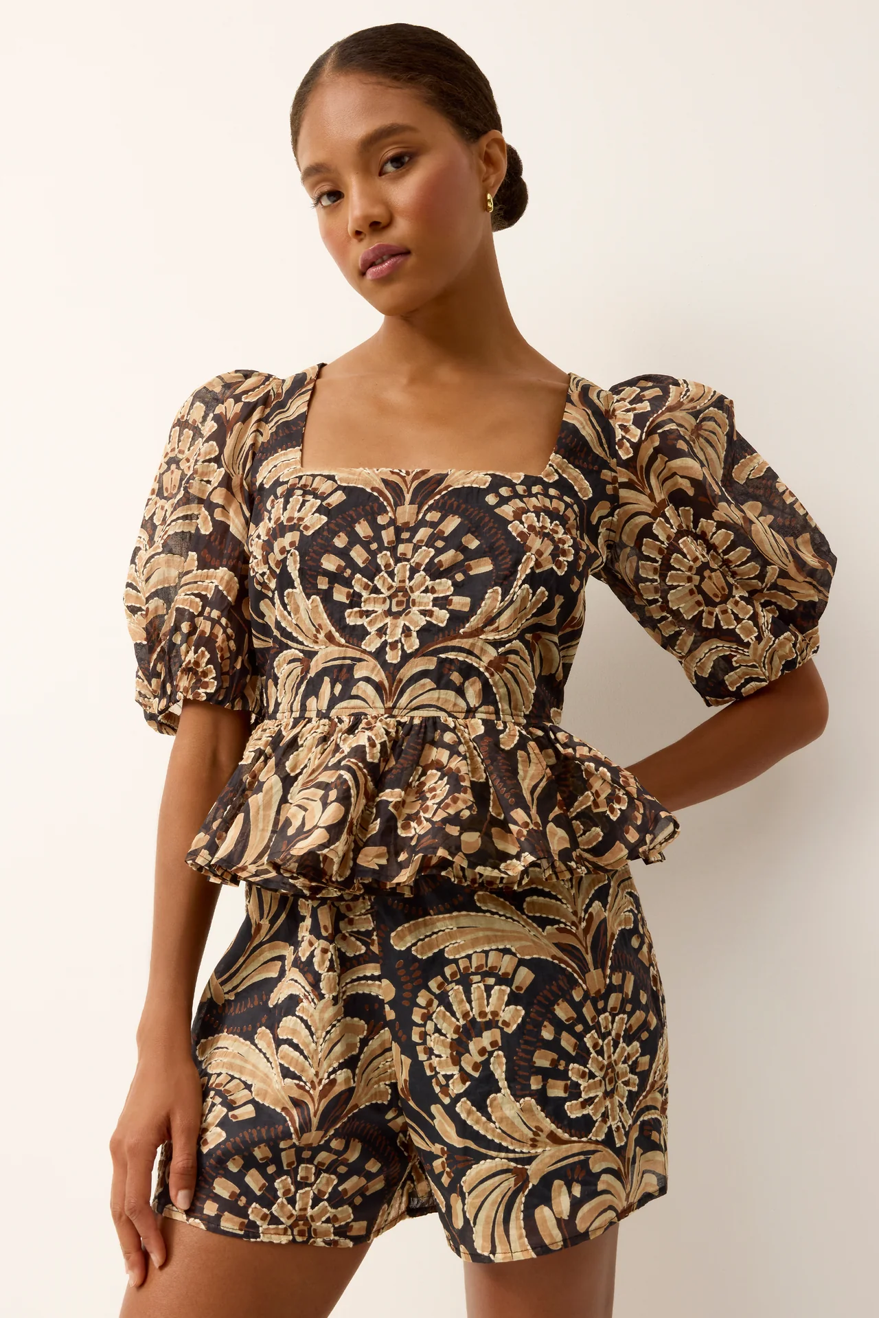 ORLA TOP - Blouses - Sassanova