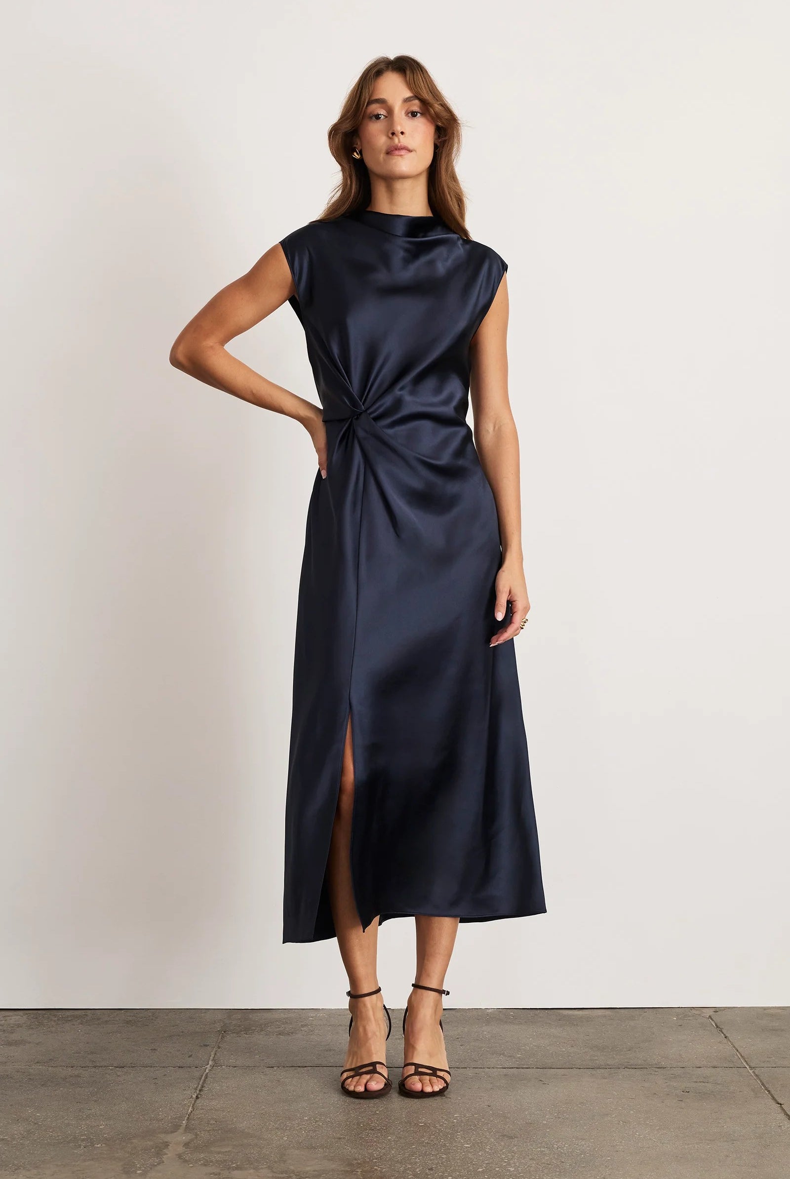 ROBINELLA DRESS - Dresses - Sassanova
