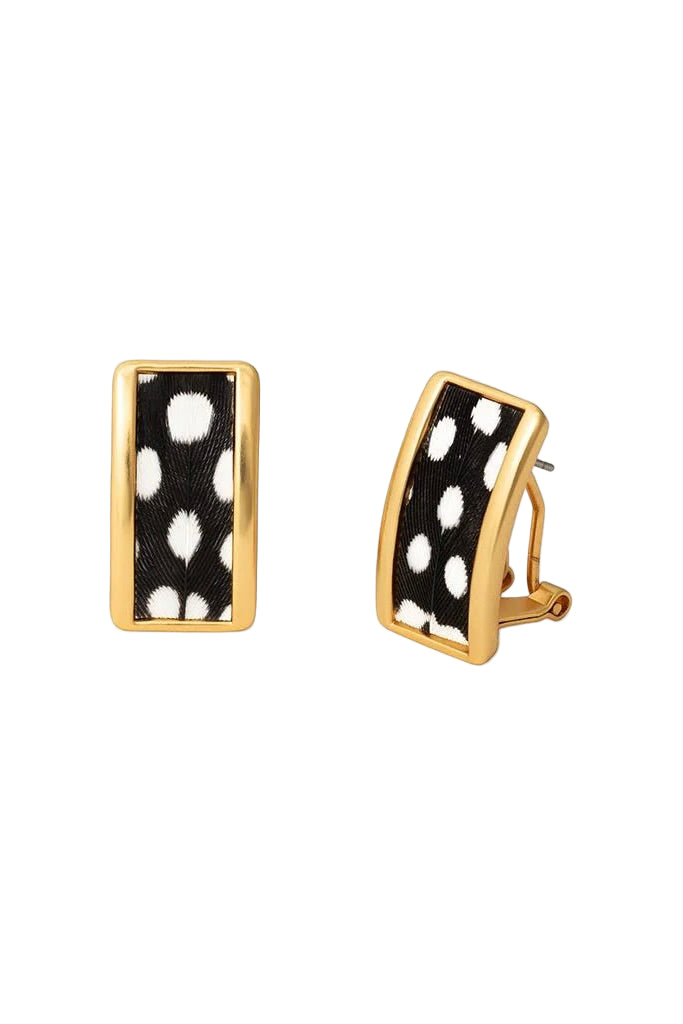 BLACKWOOD VILLAGE STUD EARRING
sassanova