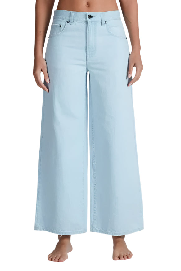 CROPPED ATOMIC BLEACH-sassanova