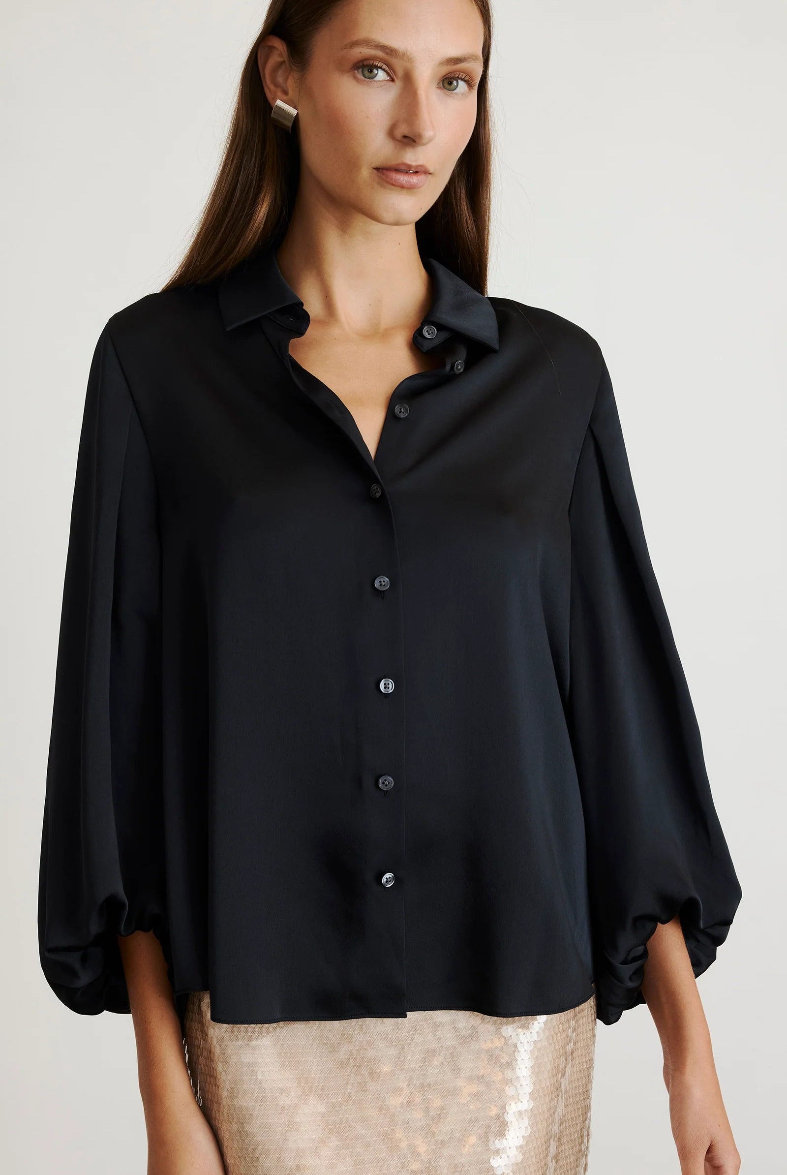 Marina top in solid silky black with button-down detailing-sassanova