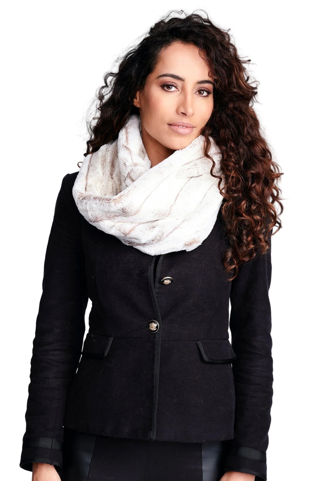 REMI SNOOD
sassanova