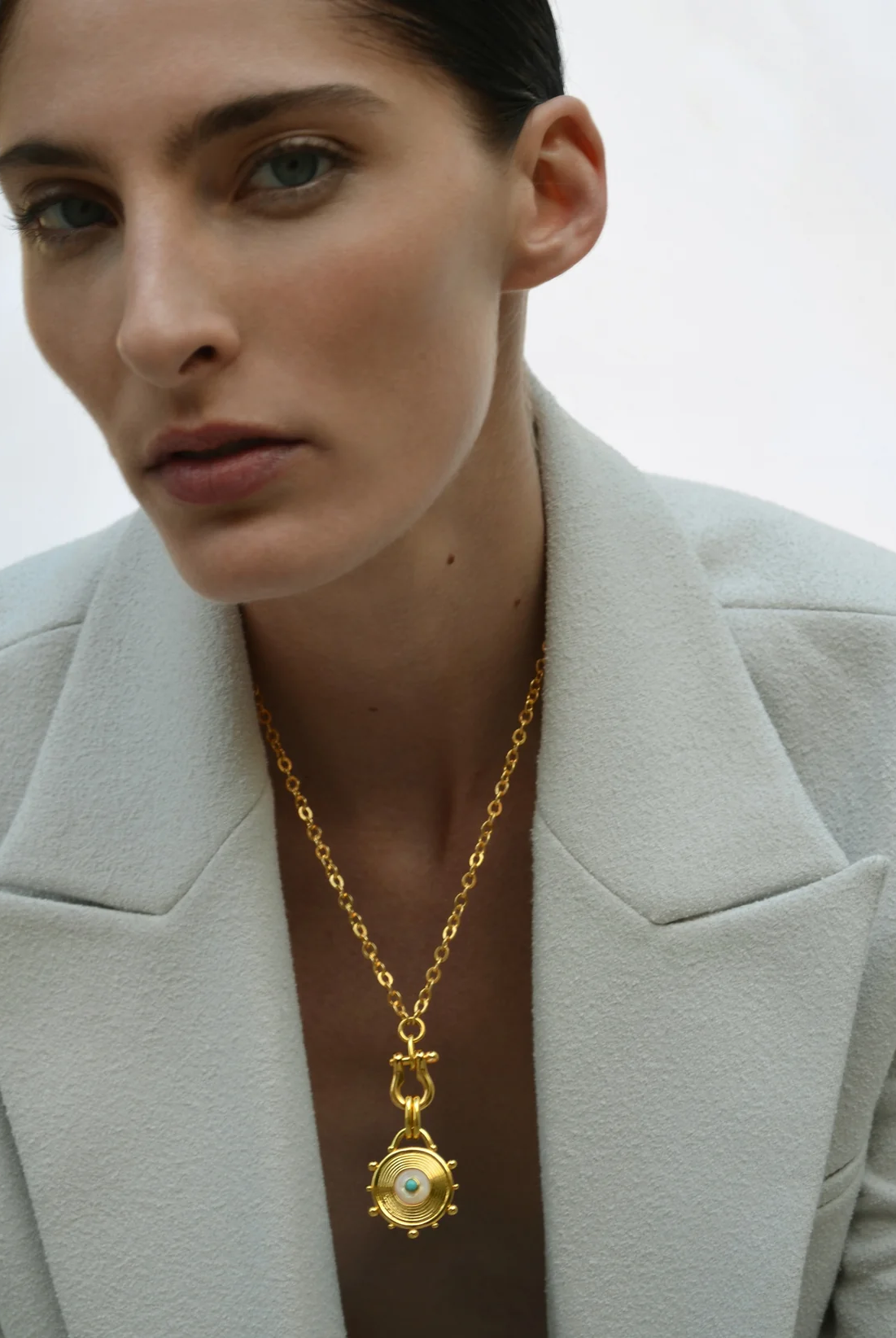 HELM PENDANT NECKLACE- PEARL - sassanova