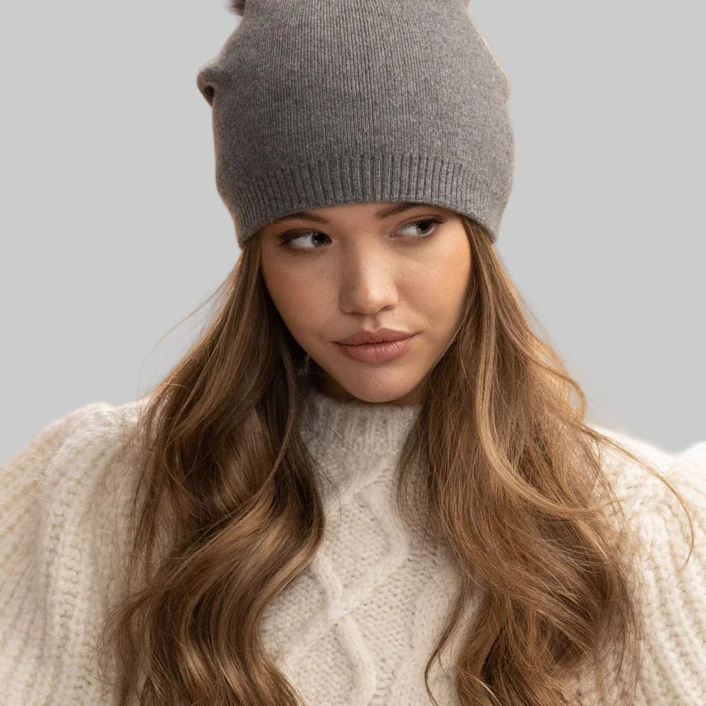 CLASSY CASHMERE DETACHABLE FUR POM BEANIE - Sassanova