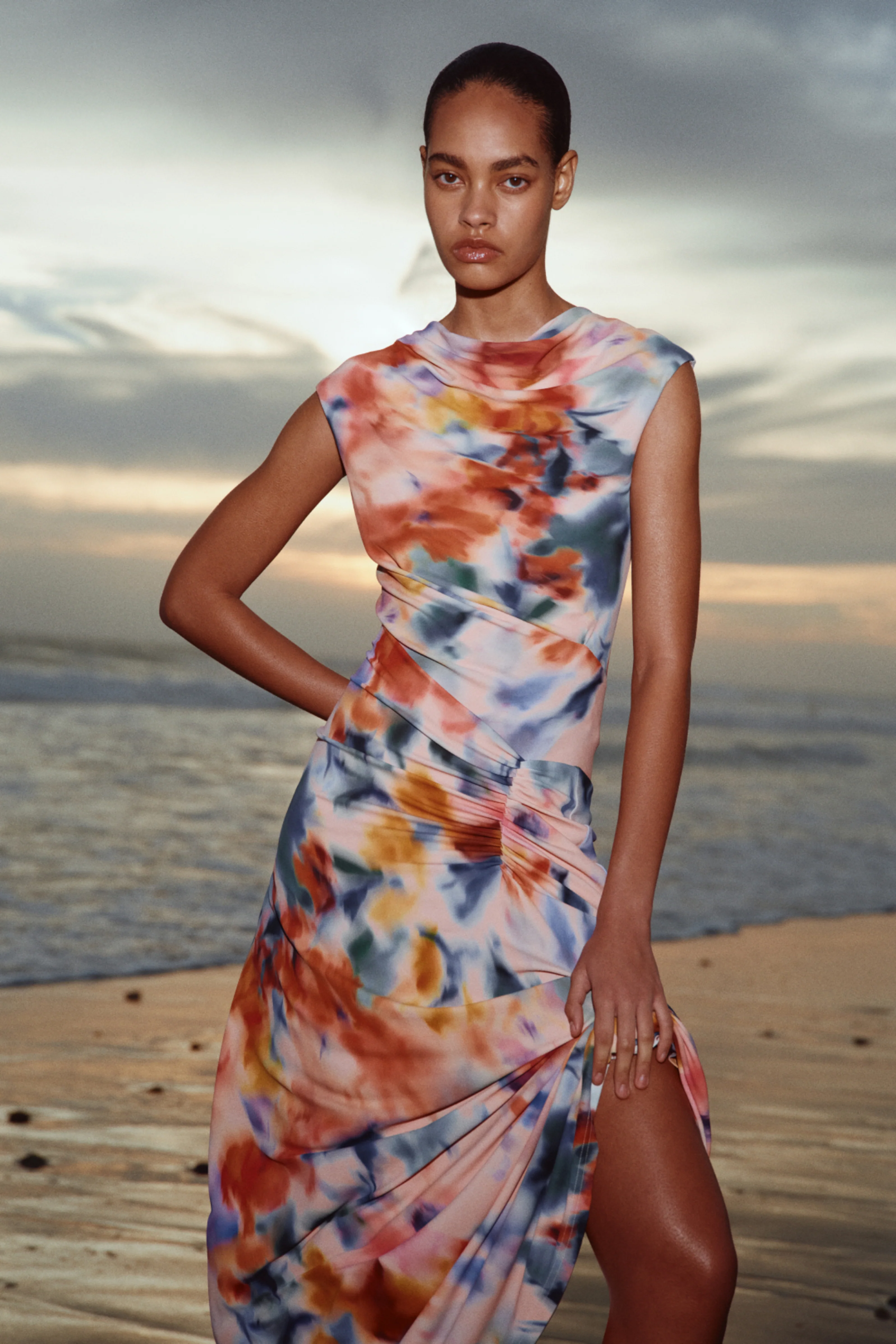 ACACIA SLEEVELESS MIDI DRESS - Dresses - Sassanova