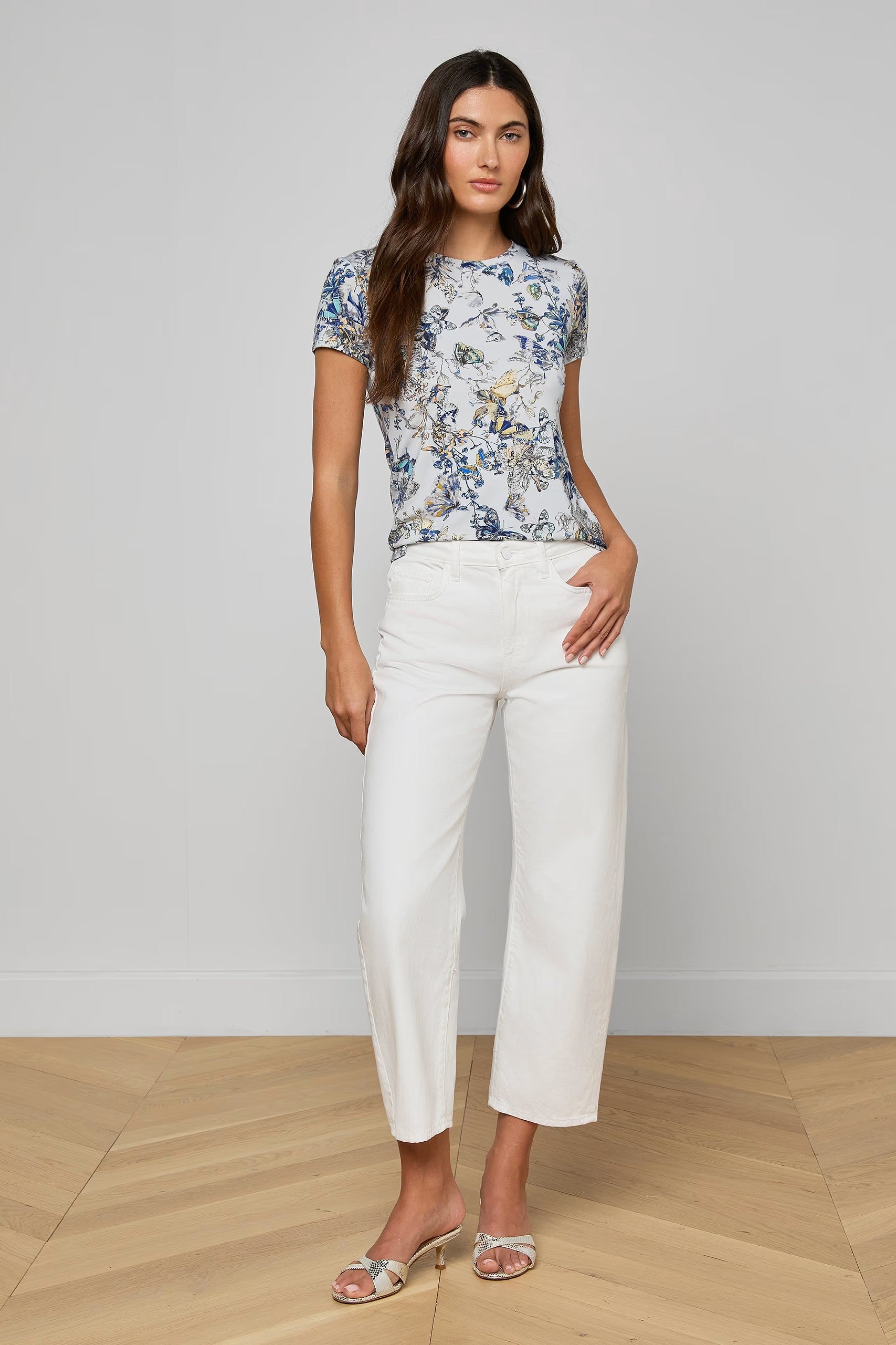 RESSI SHORT SLEEVE WATERCOLOR BUTTERFLY TEE - T-shirts - Sassanova