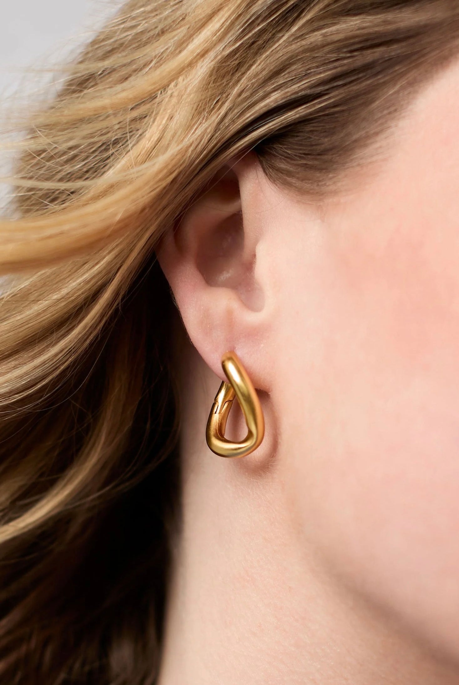 DOLCE 2 IN 1 EARRING- GLD
sassanova