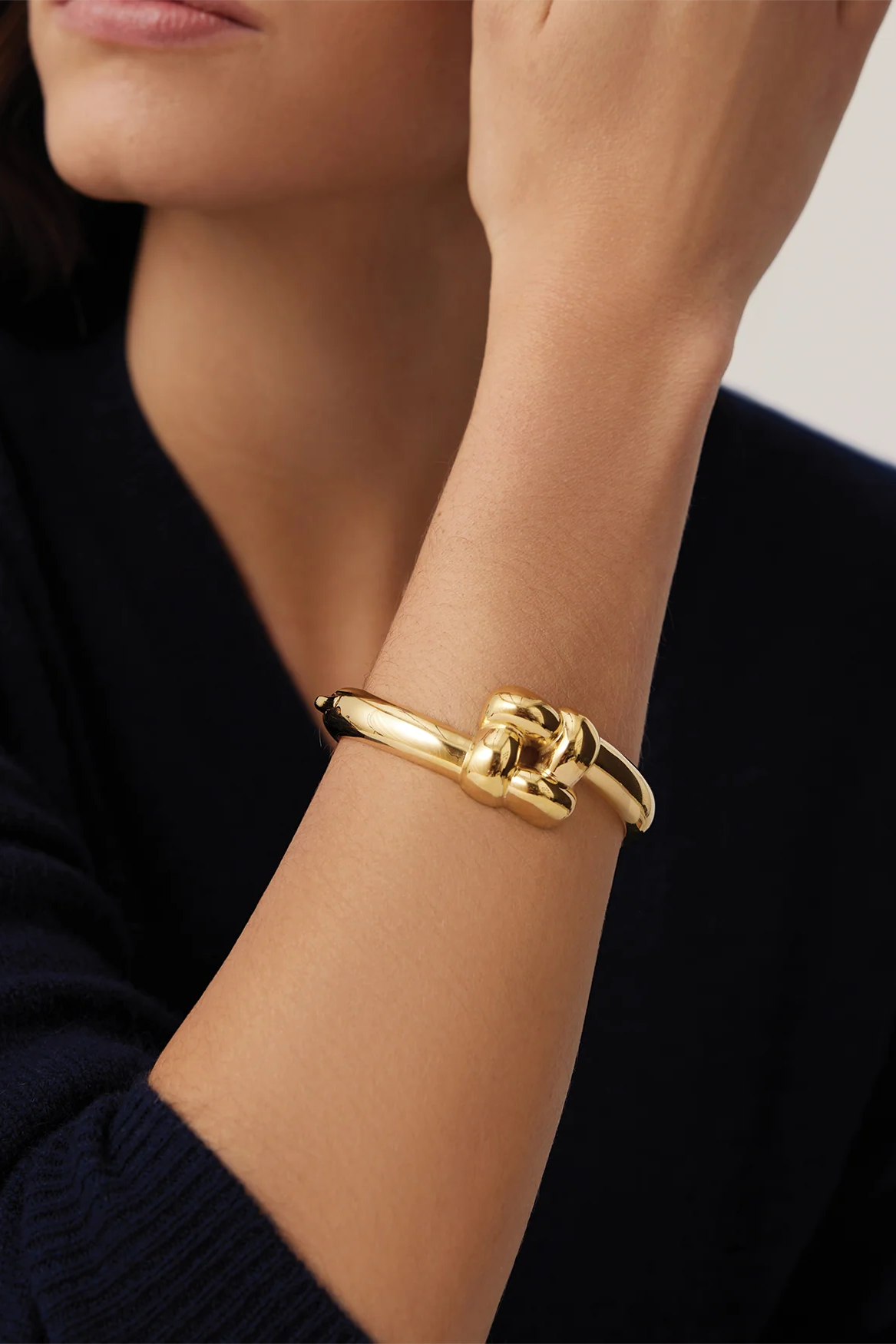 WOVEN SQUARE BANGLE- GOLD - Bracelets - Sassanova