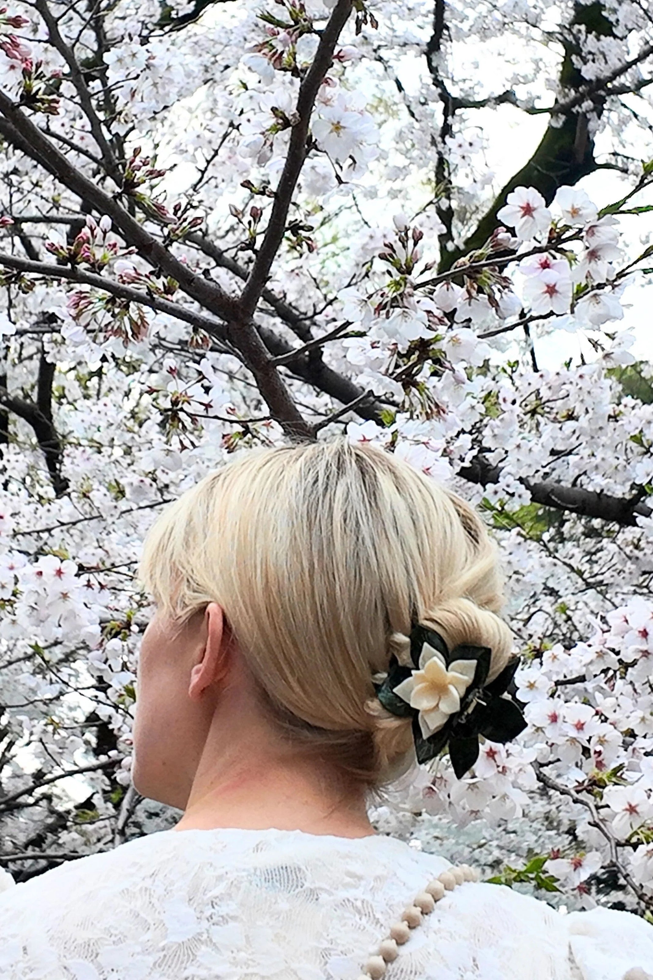 HAND PAINTED CREAM ORIGAMI MAGNOLIA  HAIR CLIP - sassanova