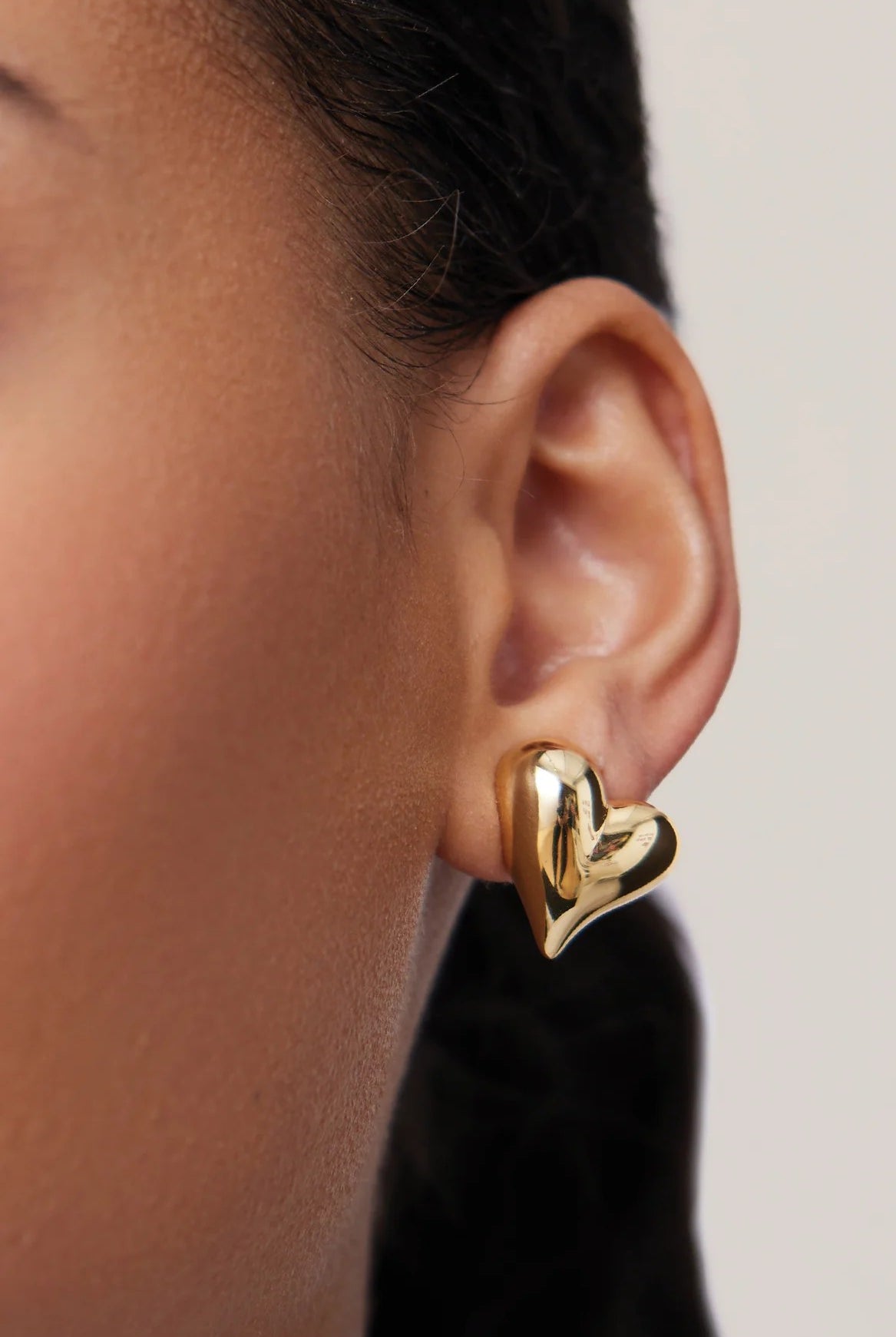 ART HEART SYMMETRICAL BUTTON EARRINGS - Earrings - Sassanova
